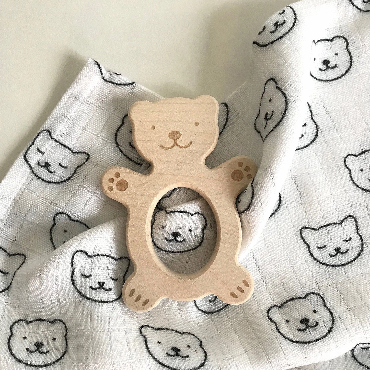 Briki Vroom Vroom Wooden Teether Bear