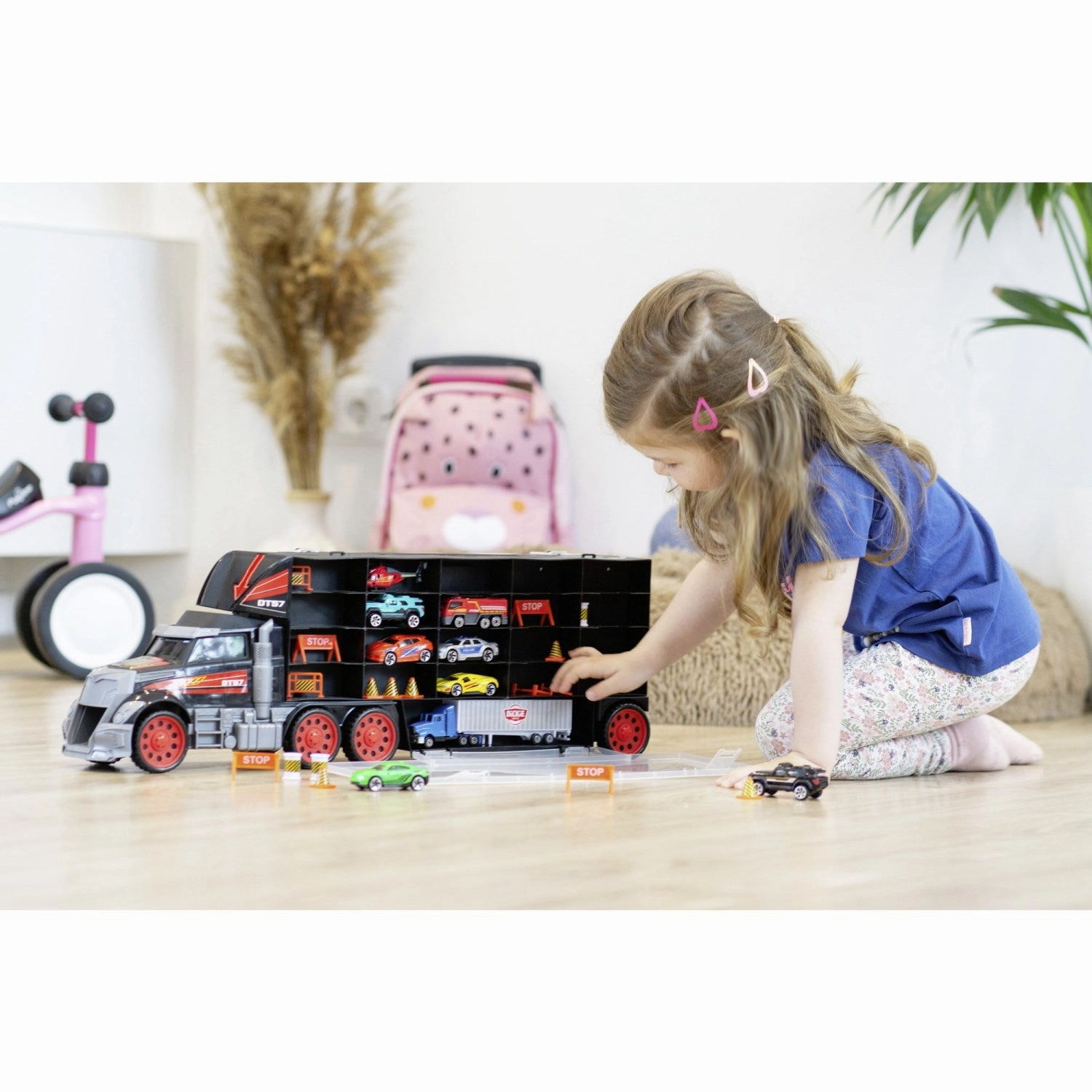 Dickie Toys Storage Truck With Accessories