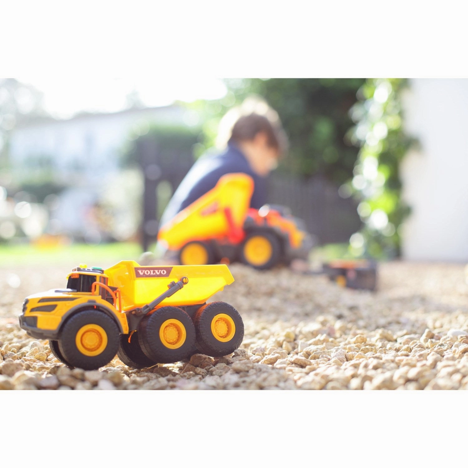 Dickie Toys Volvo Dumper