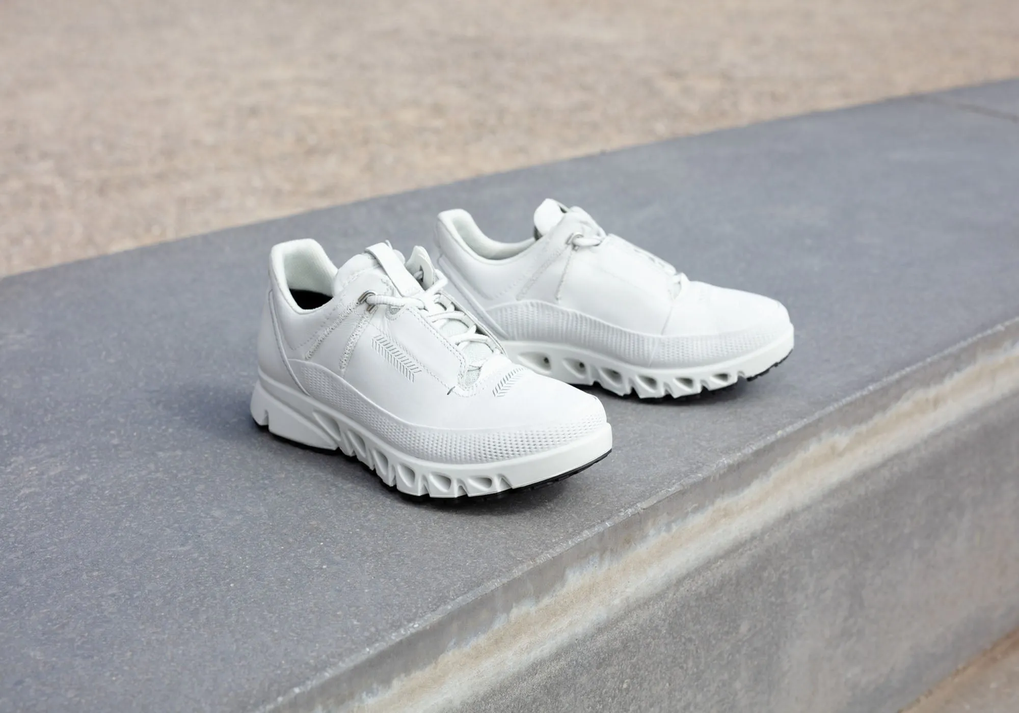 ECCO Multi Vent Womens Low GTX Comfortable Leather Lace Up Shoes ecco Shoes
