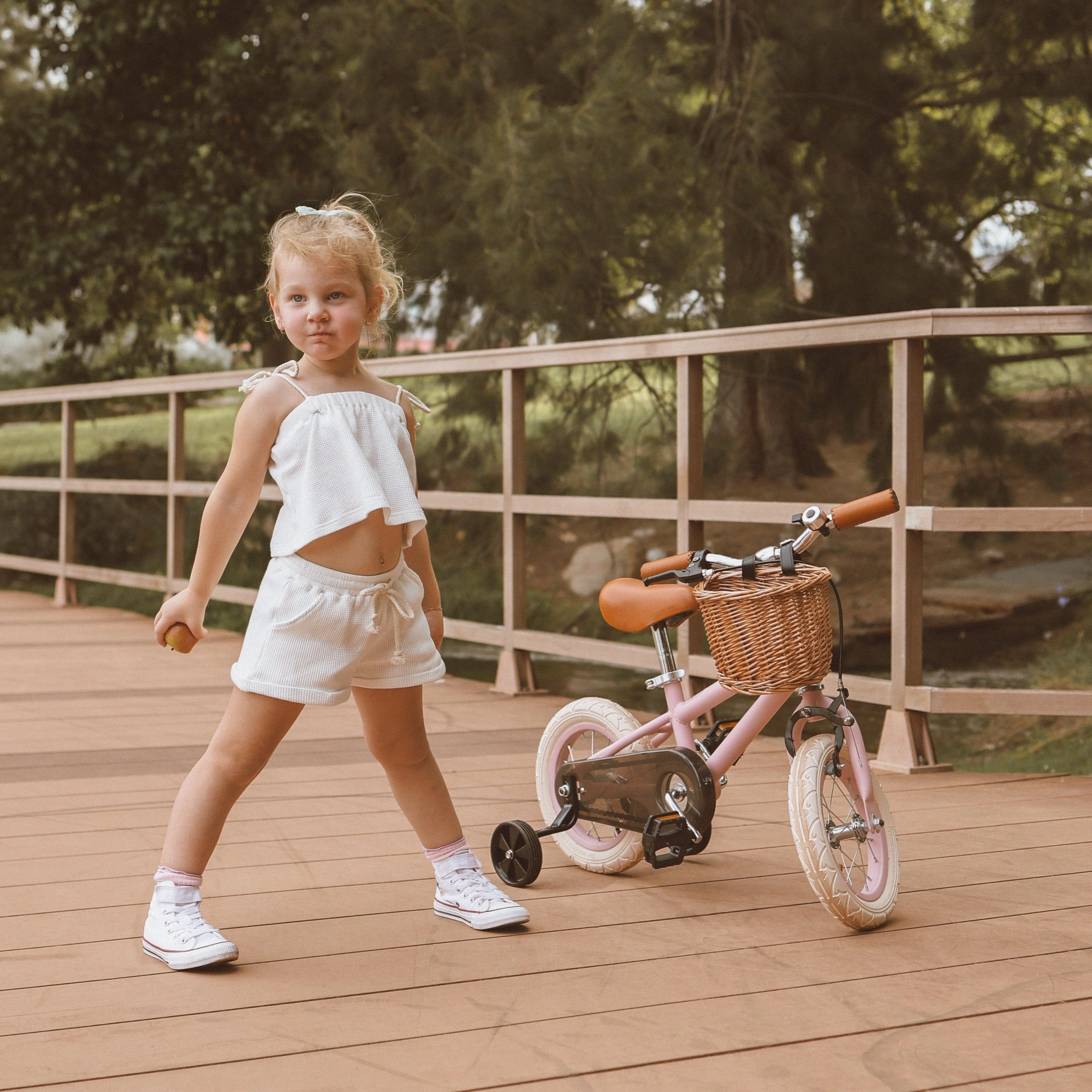 HipKids Classic Steel Bike with Wicker Basket