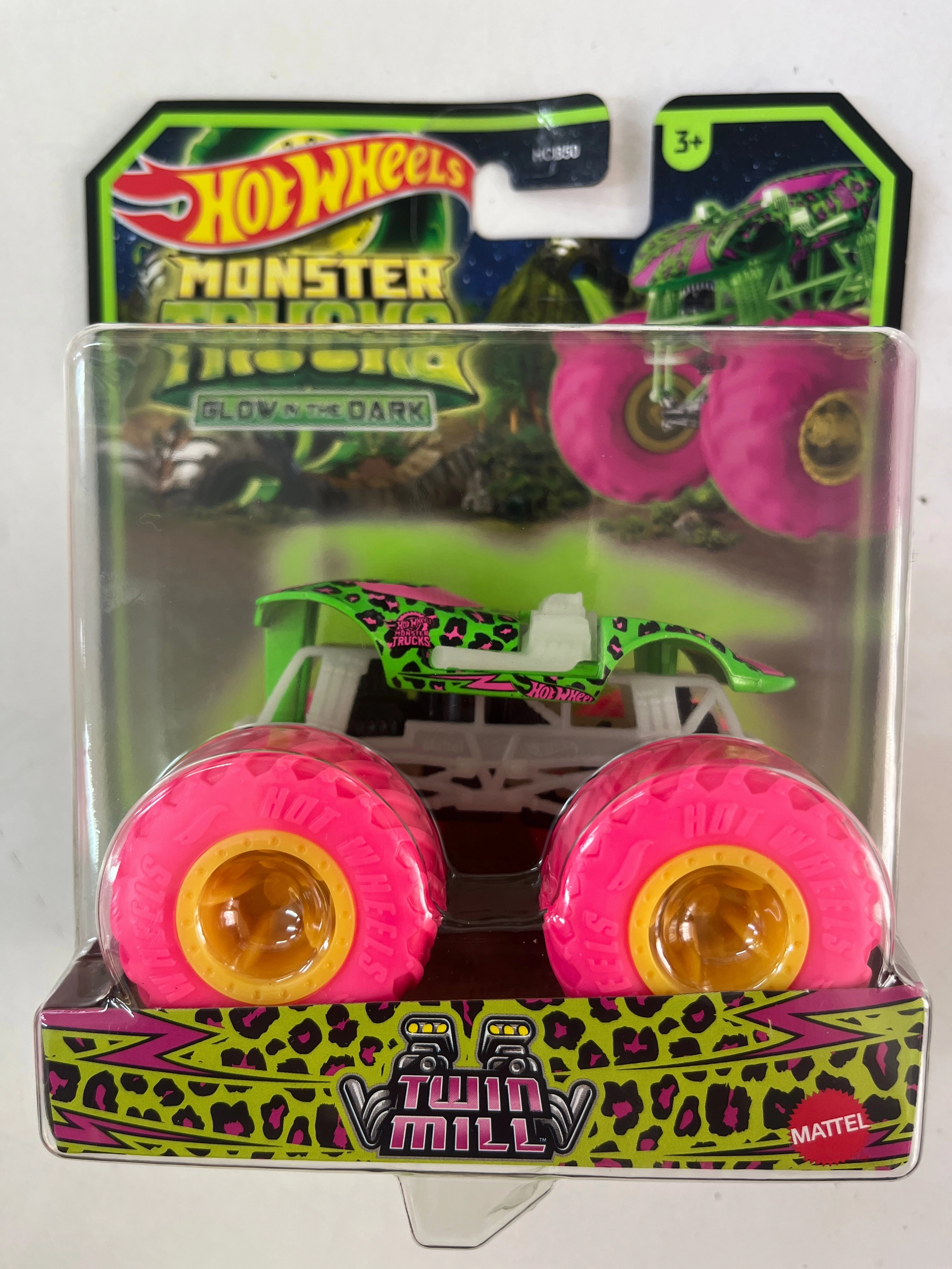 Hot Wheels Monster Trucks Glow Twin Mill