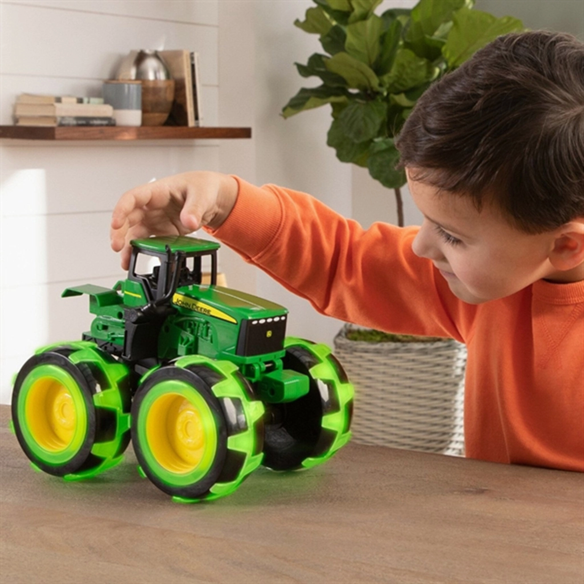 John Deere Monster Treads Light Wheels 8"