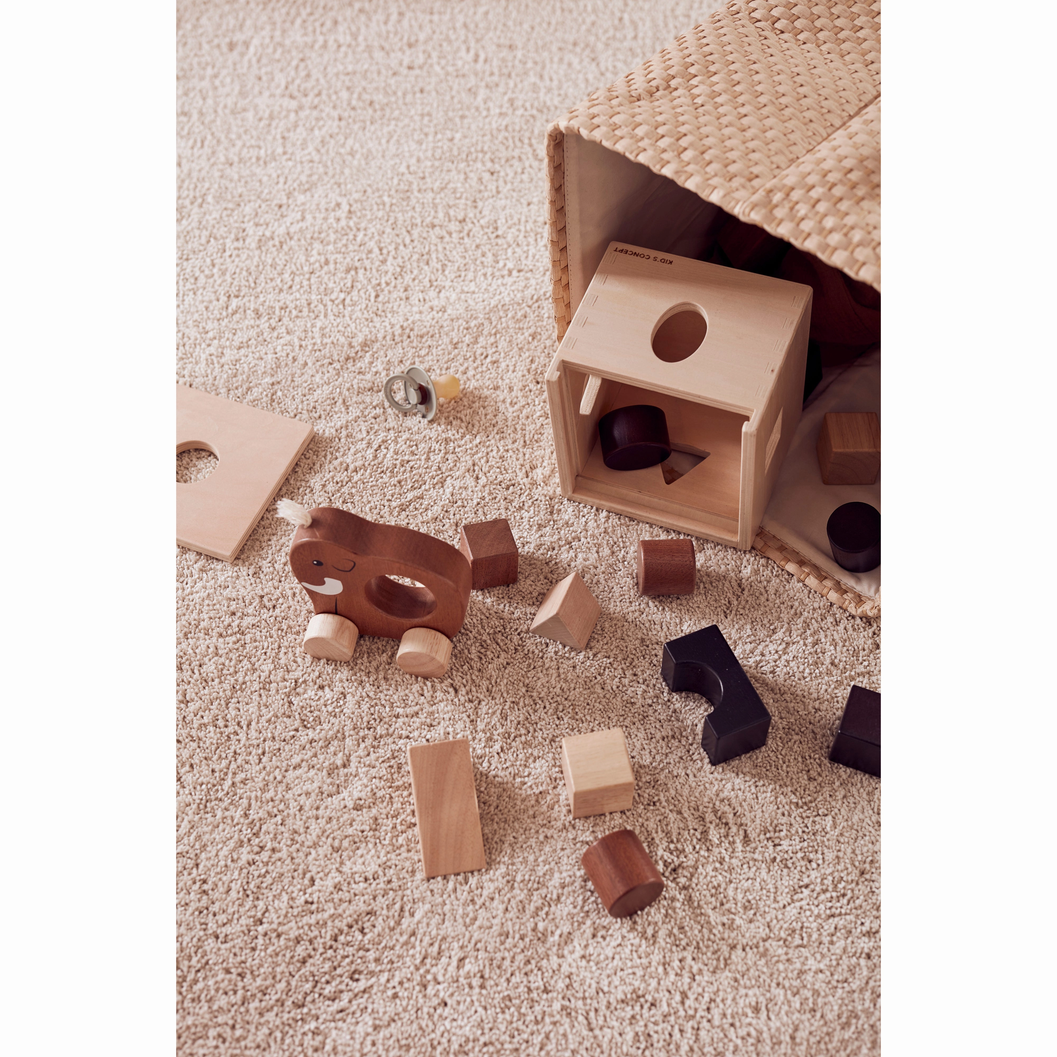 Kid's Concept Mammoth Push Toy Brown Neo