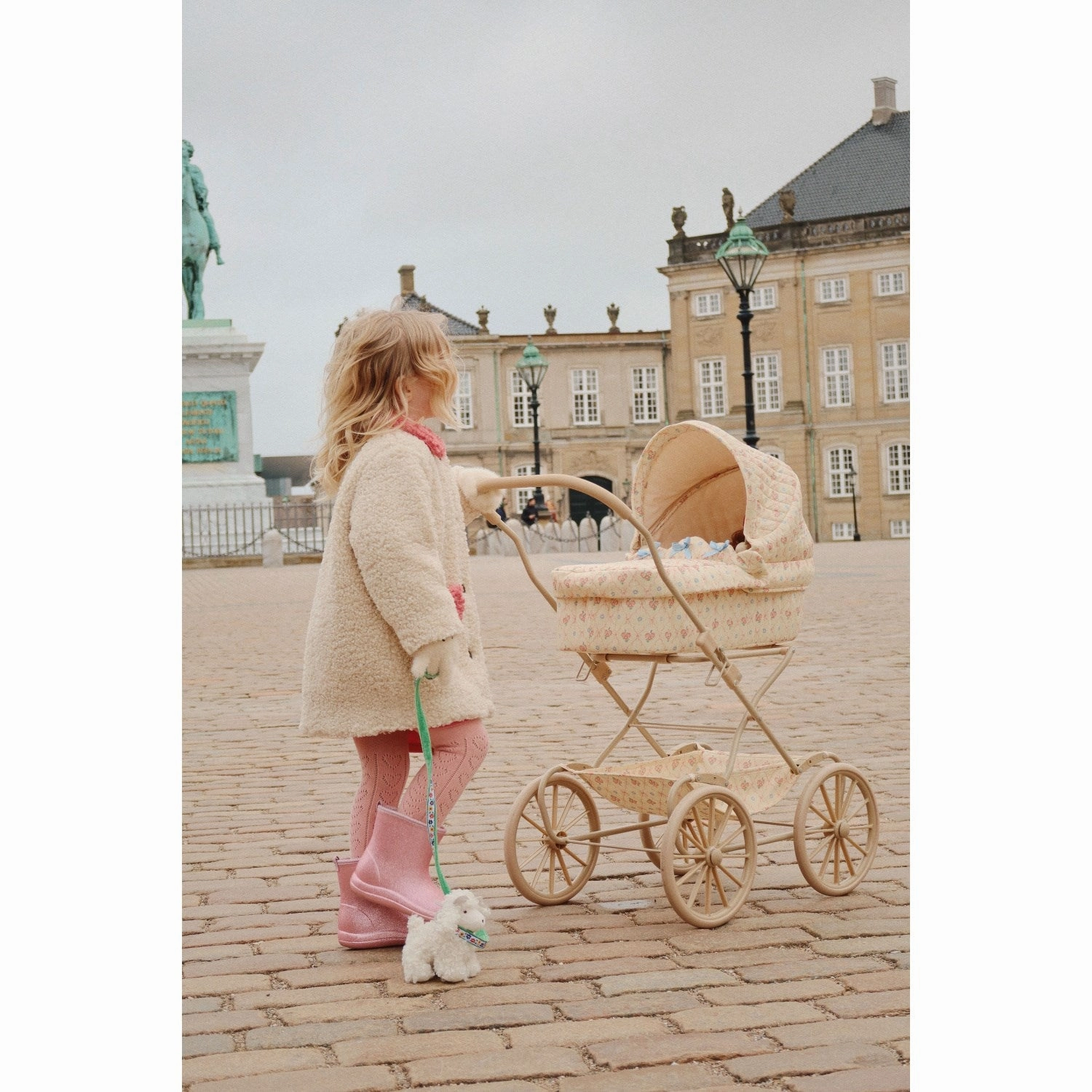 Konges Sl?jd Ma Grande Cerise Pink Glitter Doll Pram