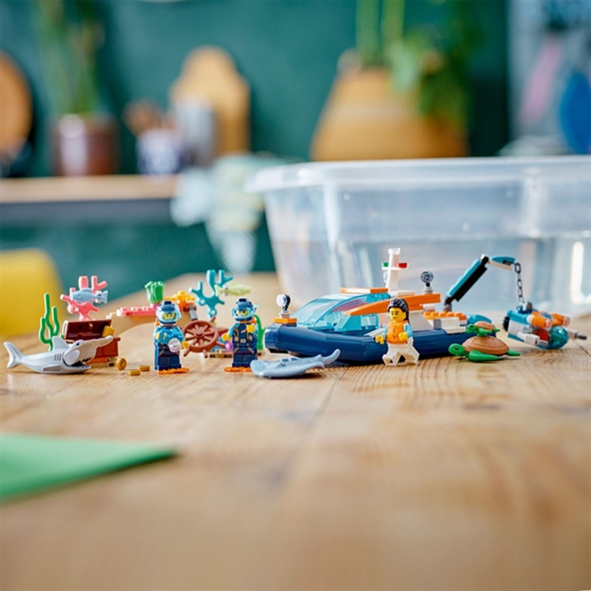 LEGO City Explorer Diving Boat