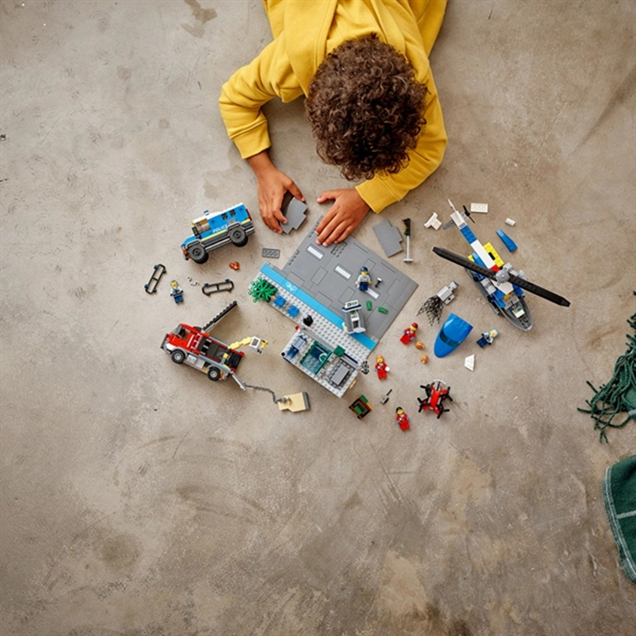 LEGO City Police Chase at the Bank