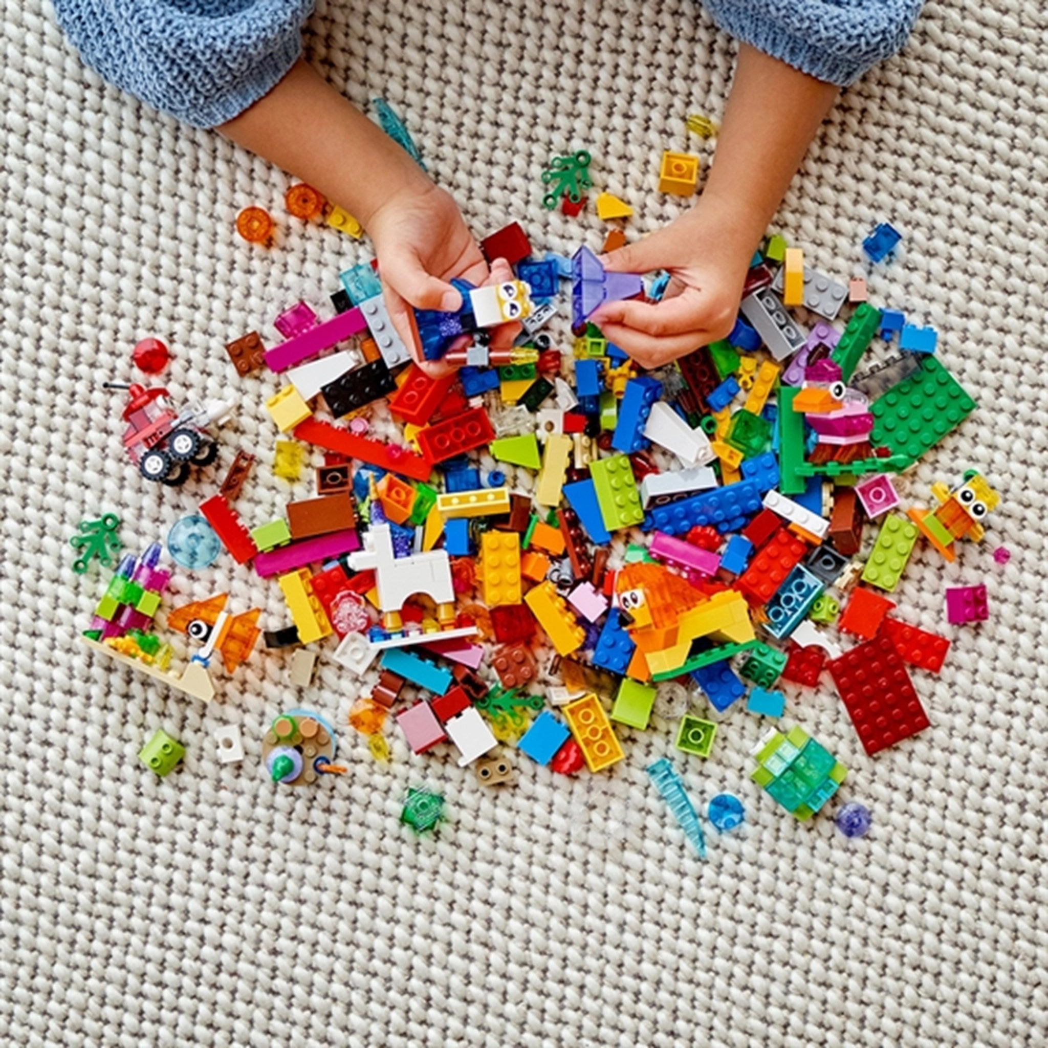 LEGO Classic Creative Transparent Bricks