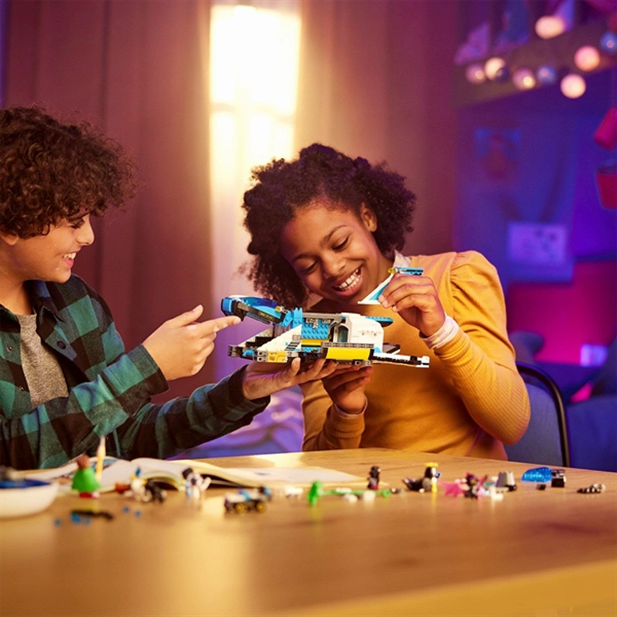 LEGO? DREAMZzz? Mr. Oz's Spacebus