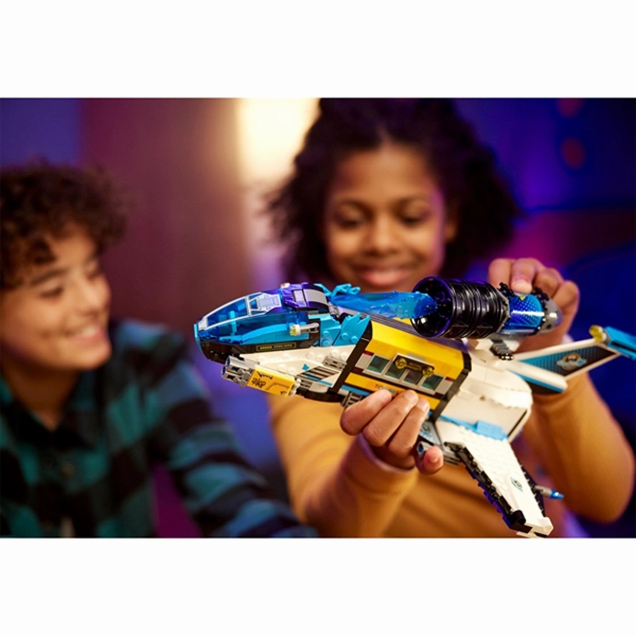 LEGO? DREAMZzz? Mr. Oz's Spacebus
