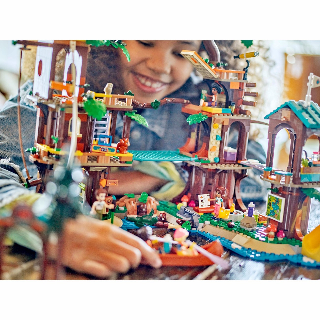 LEGO? Friends Adventure Camp C Treehouse