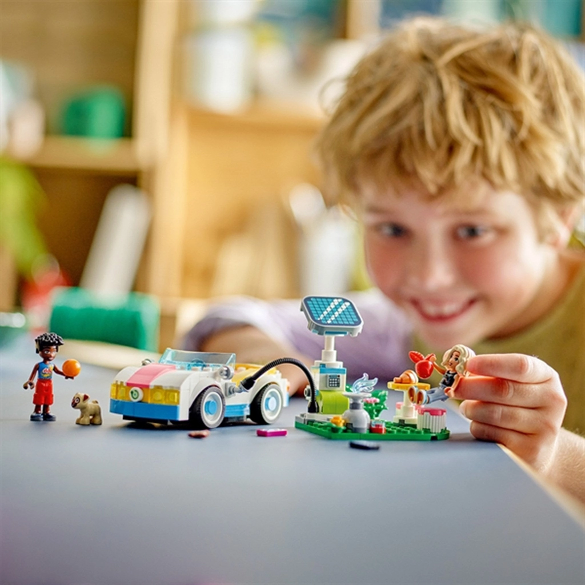LEGO? Friends Electric Car and Charger