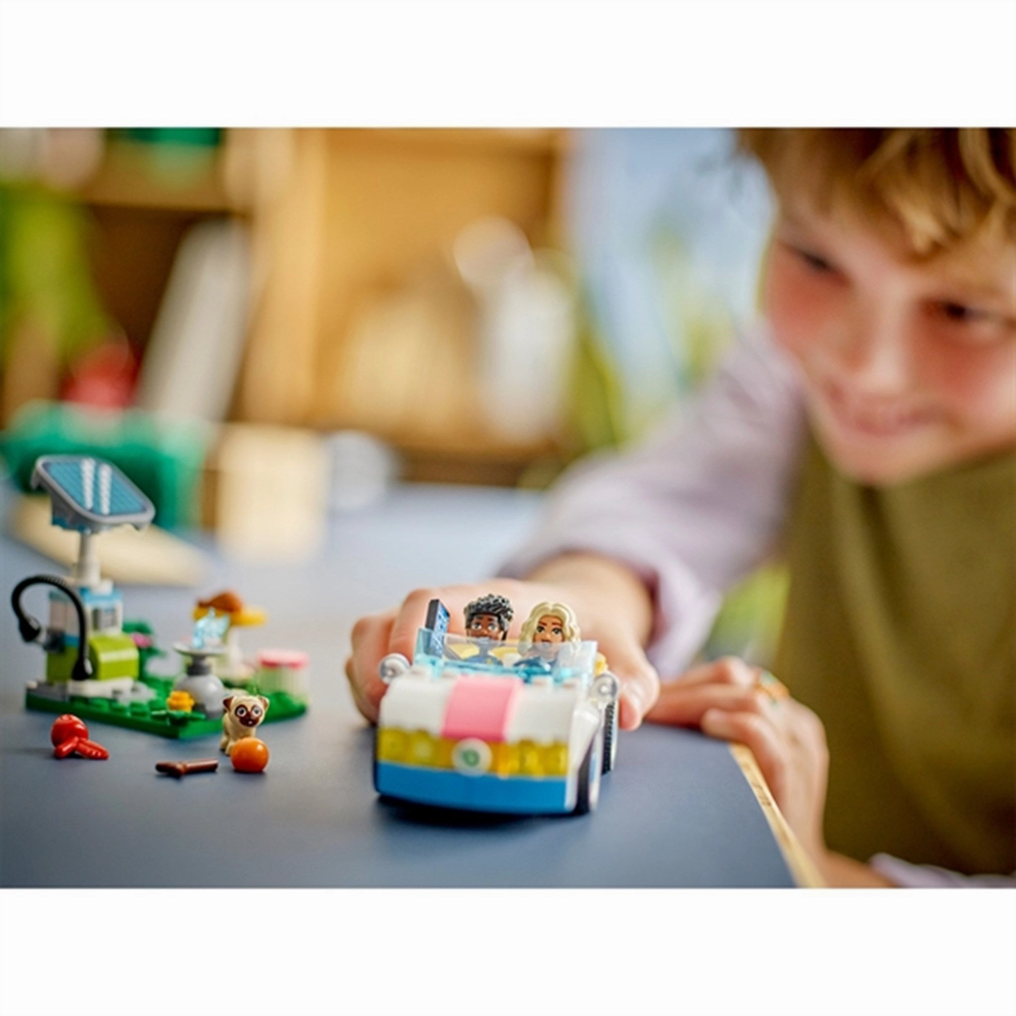 LEGO? Friends Electric Car and Charger