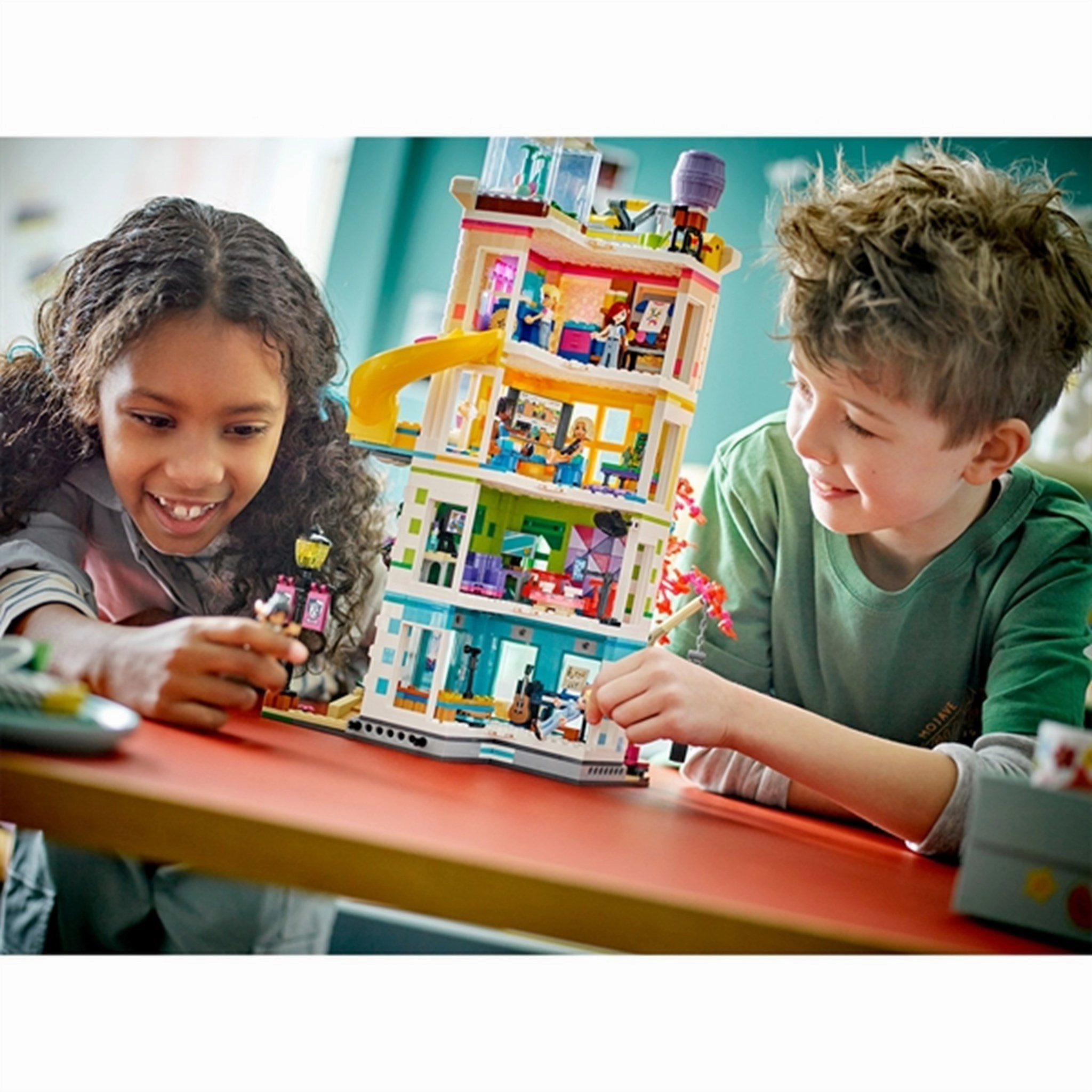 LEGO Friends Heartlake City Community Centre