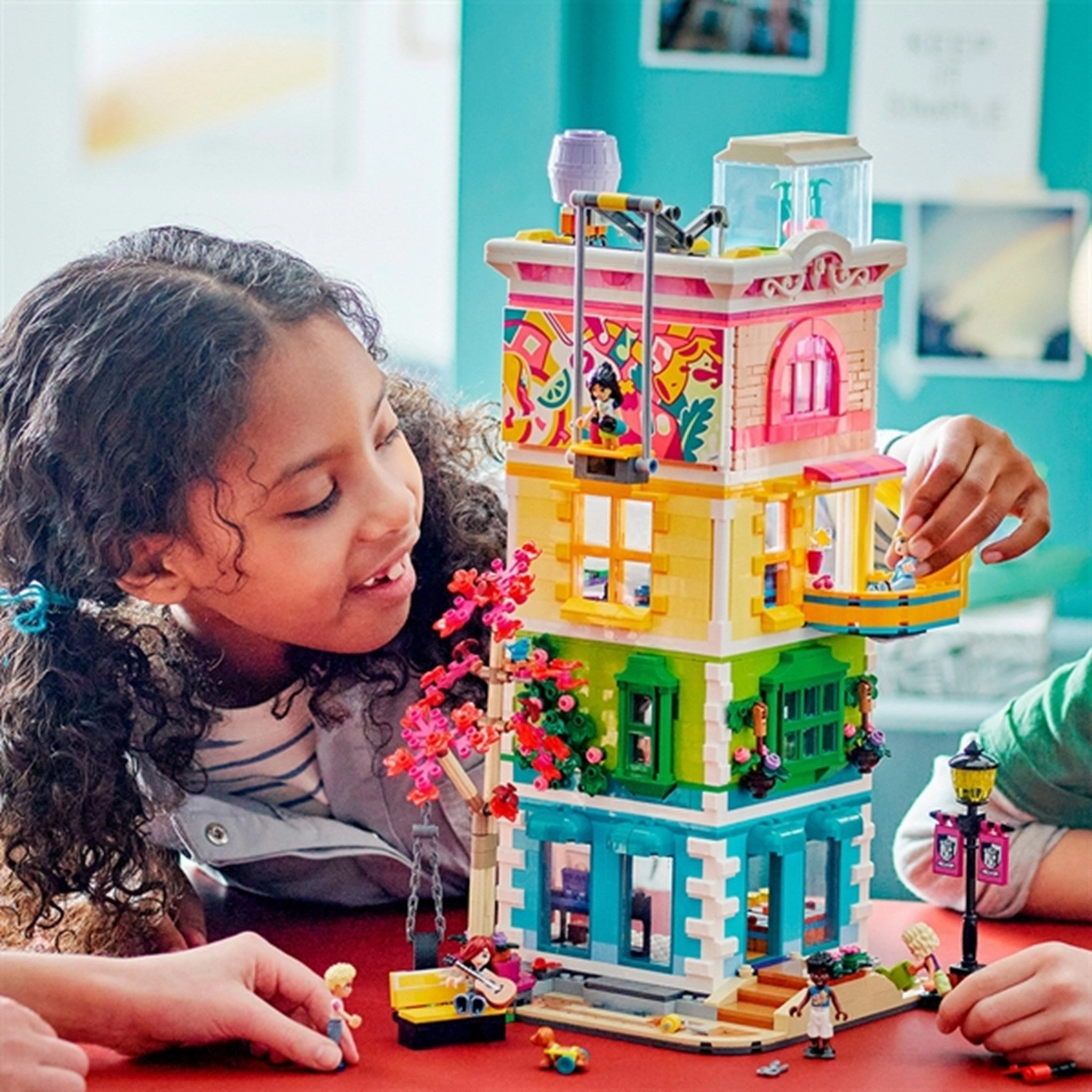LEGO Friends Heartlake City Community Centre