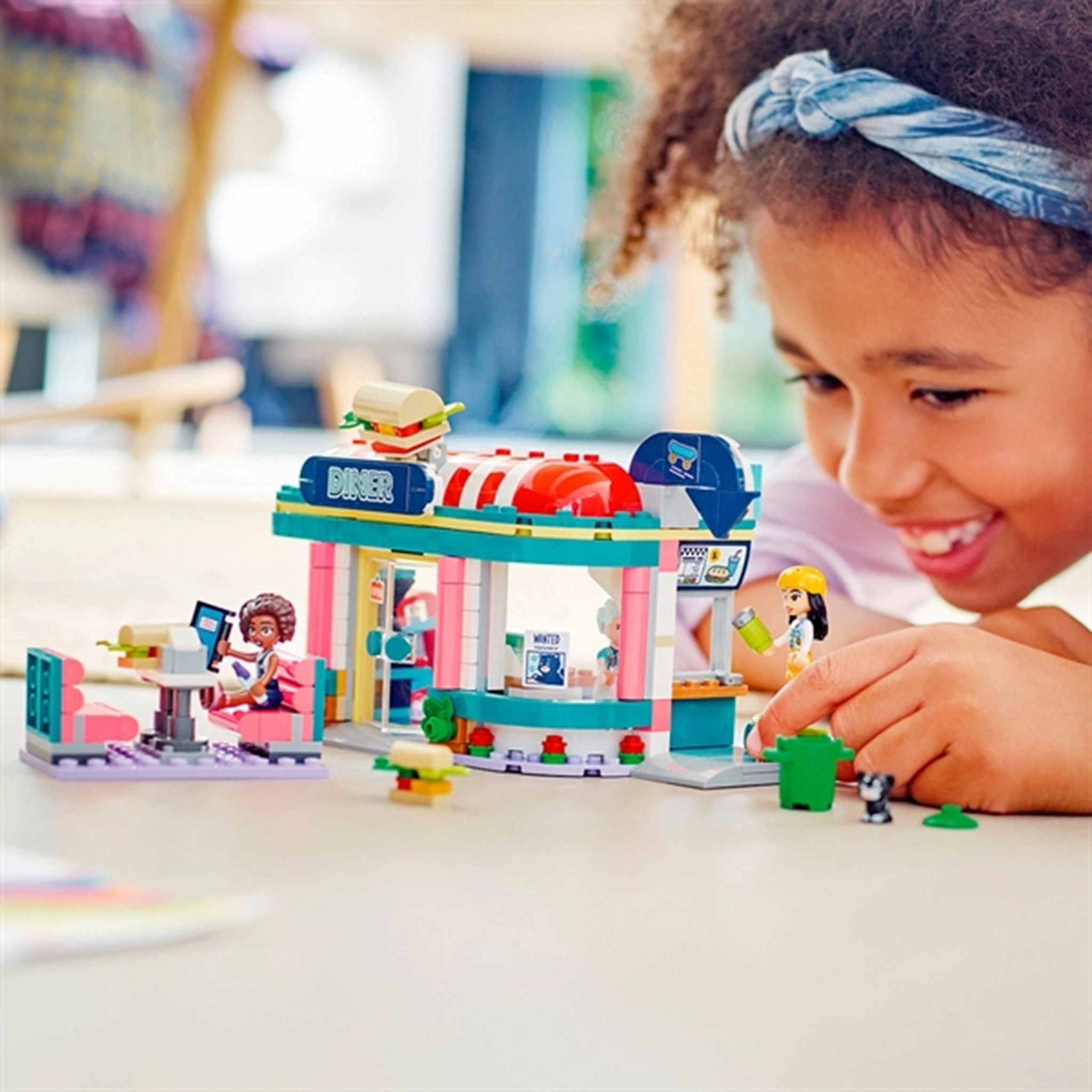 LEGO Friends Heartlake Downtown Diner