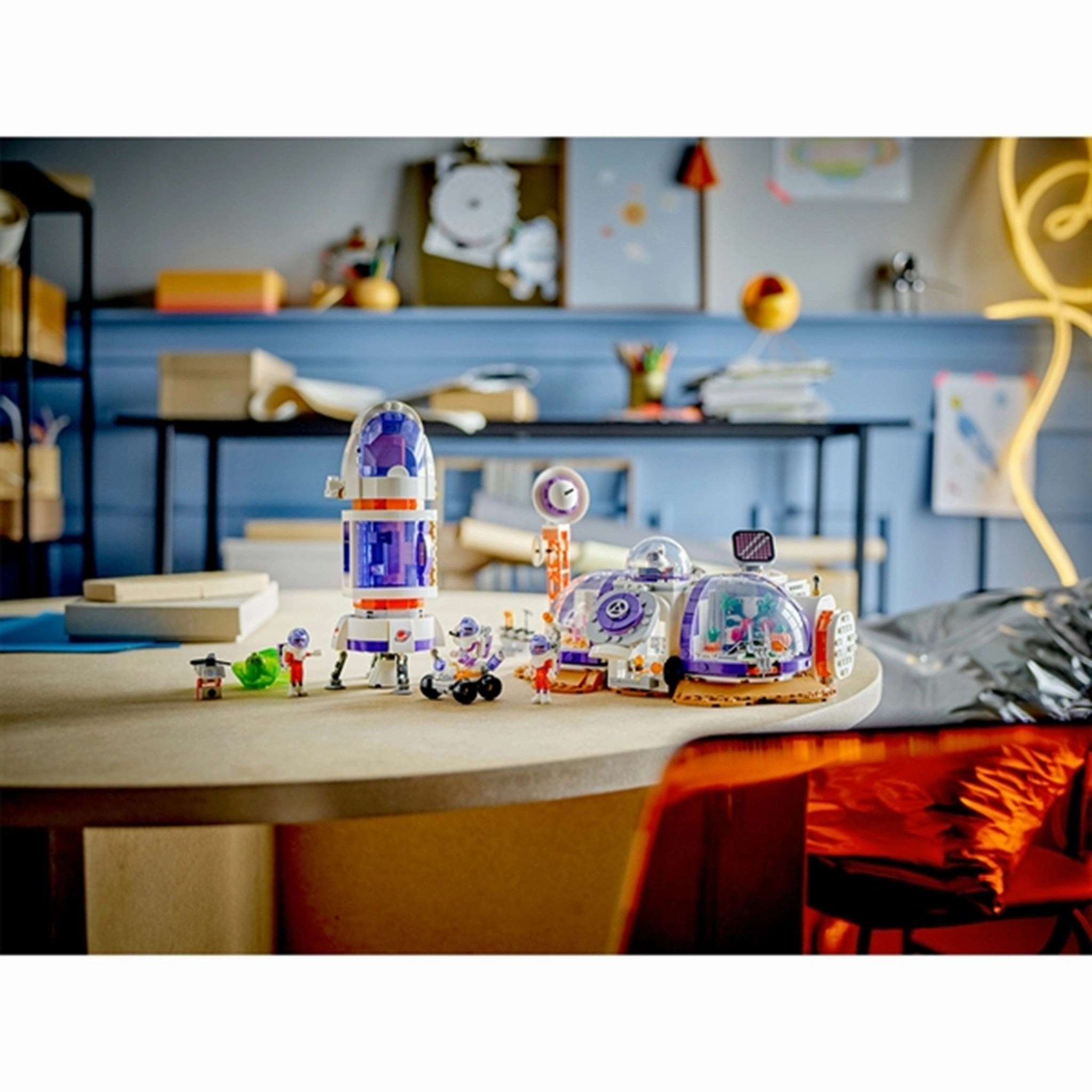 LEGO? Friends Mars Space Base and Rocket