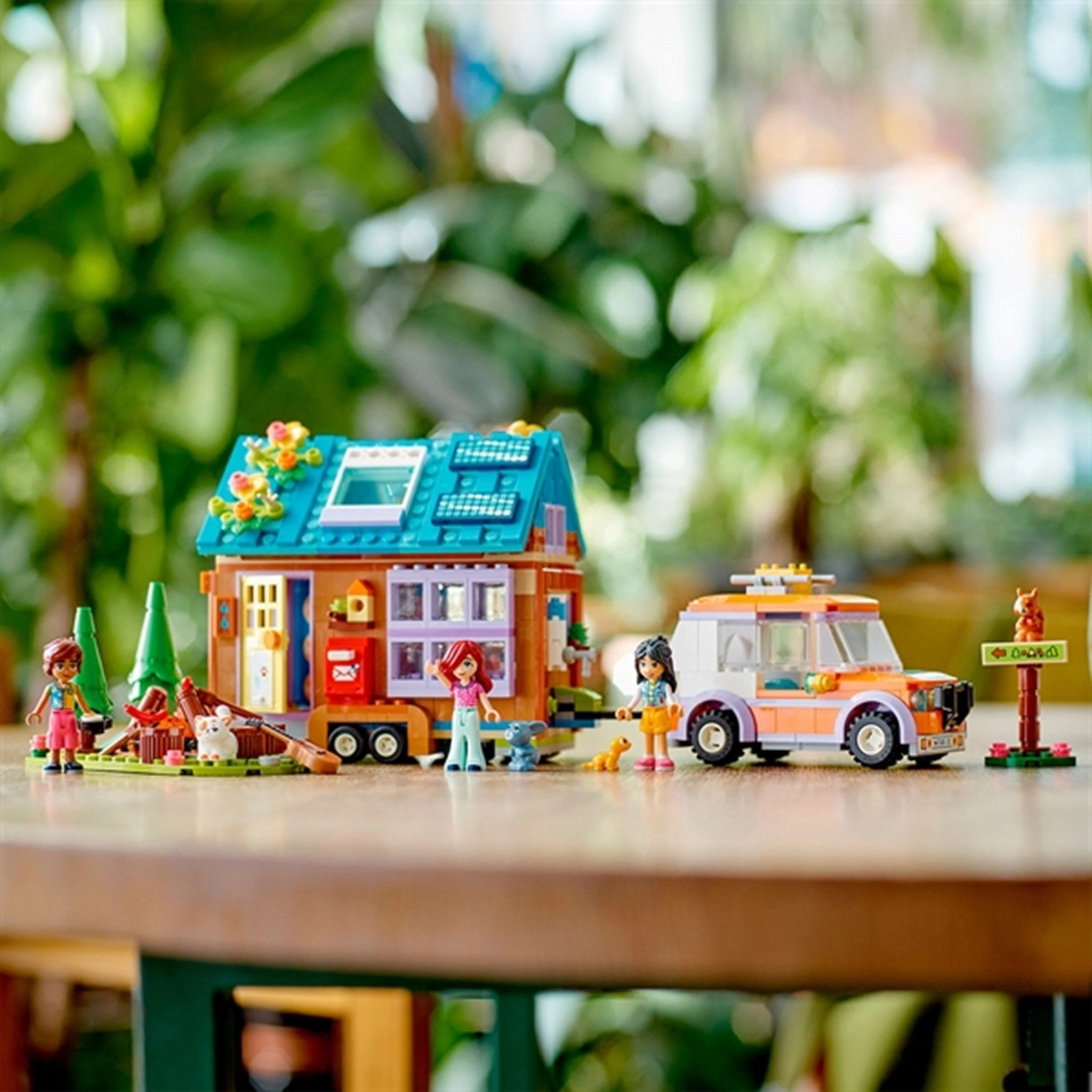 LEGO? Friends Mobile Tiny House