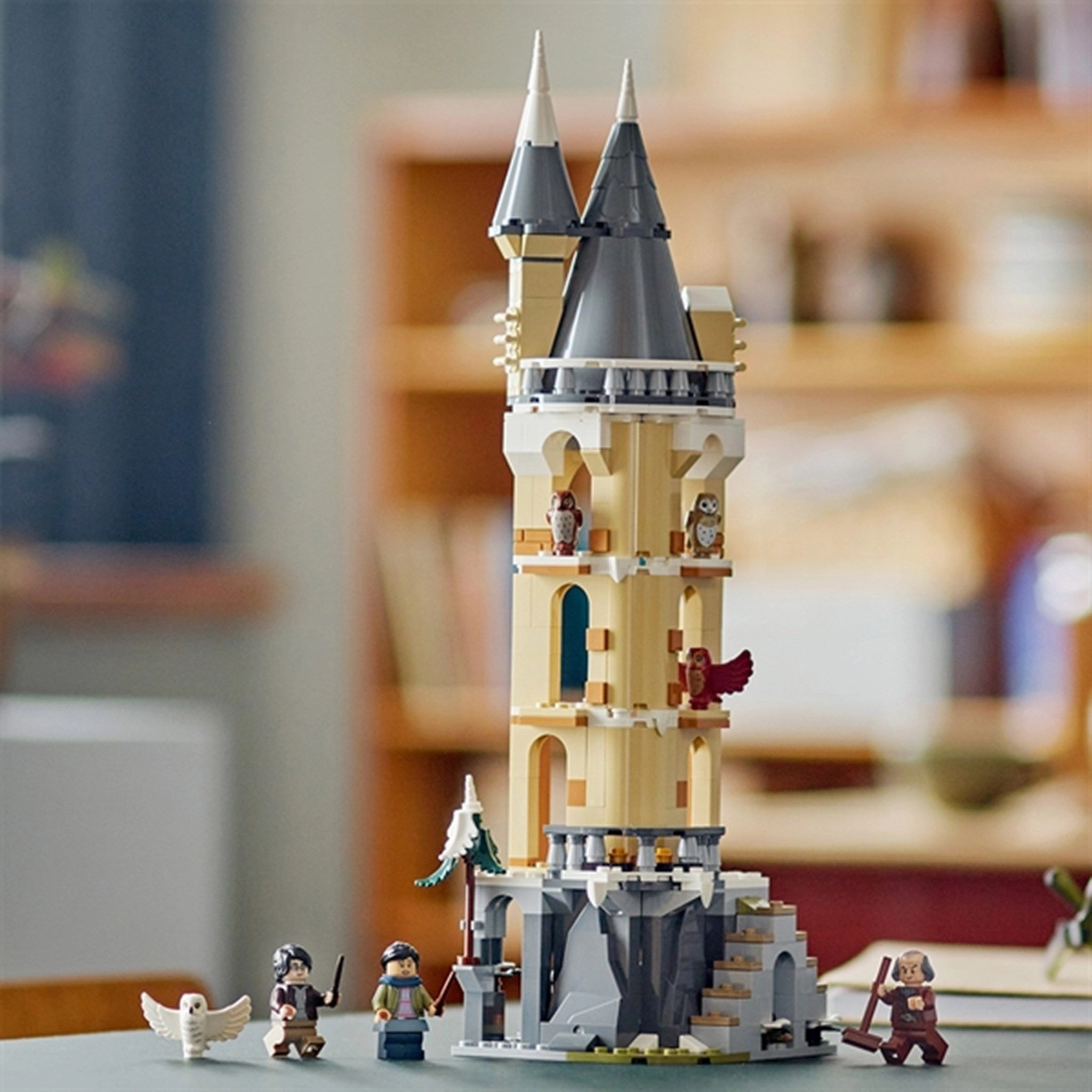 LEGO? Harry Potter? Hogwarts? Castle Owlery