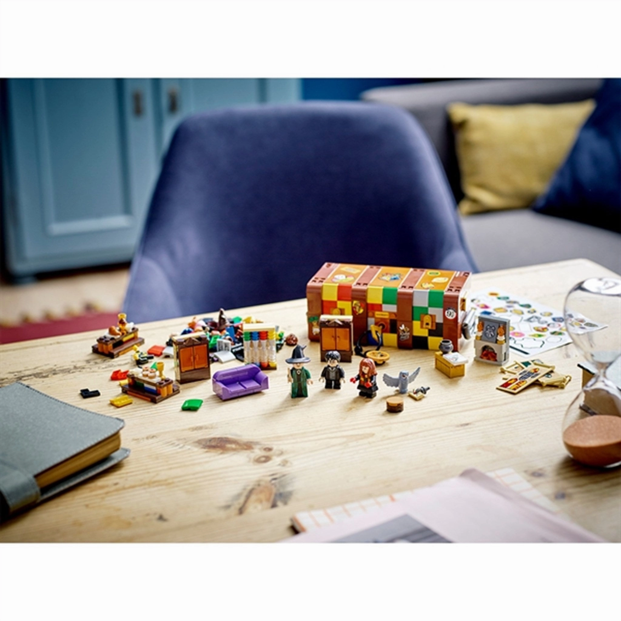 LEGO? Harry Potter? Hogwarts? Magical Trunk