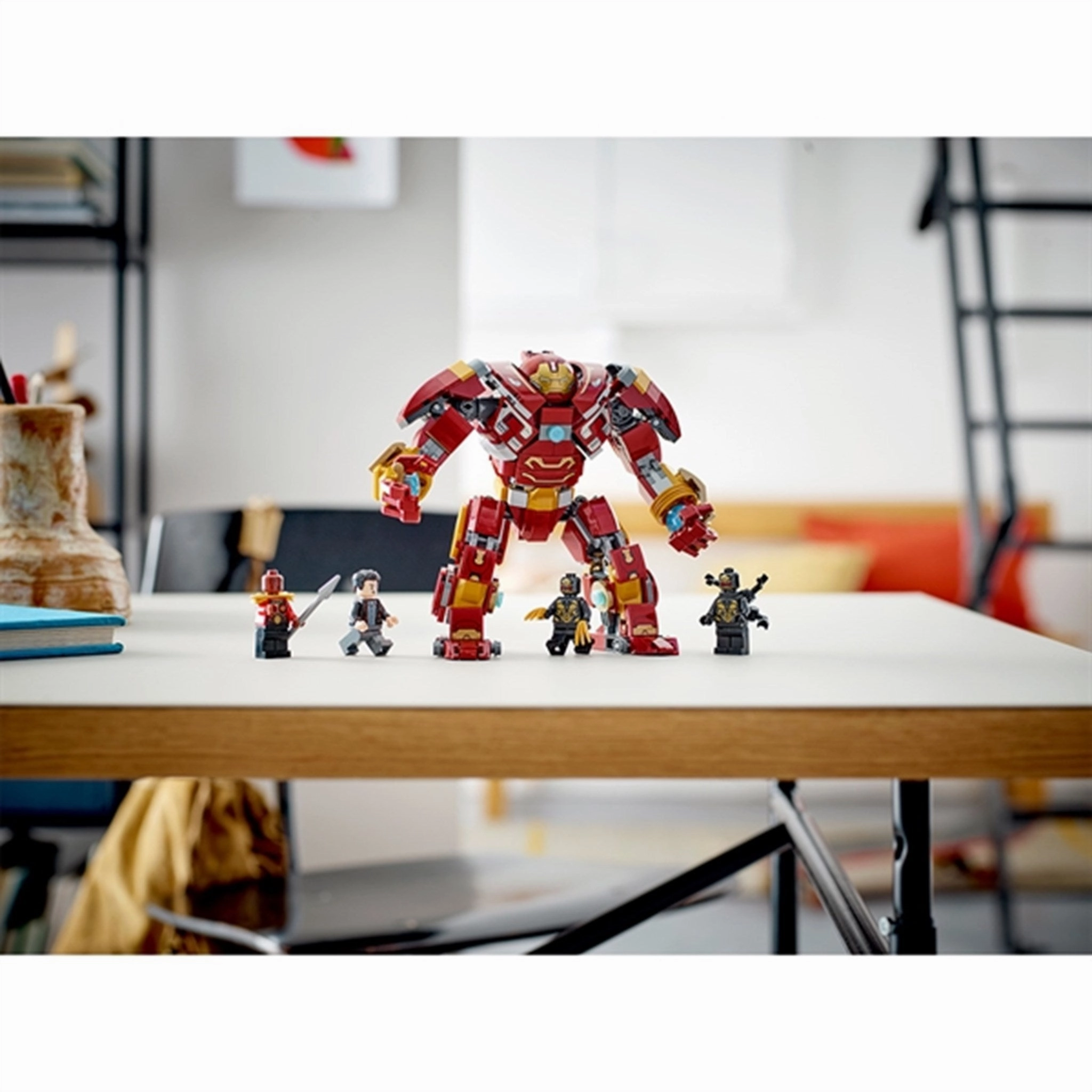 LEGO? Marvel The Hulkbuster: The Battle of Wakanda