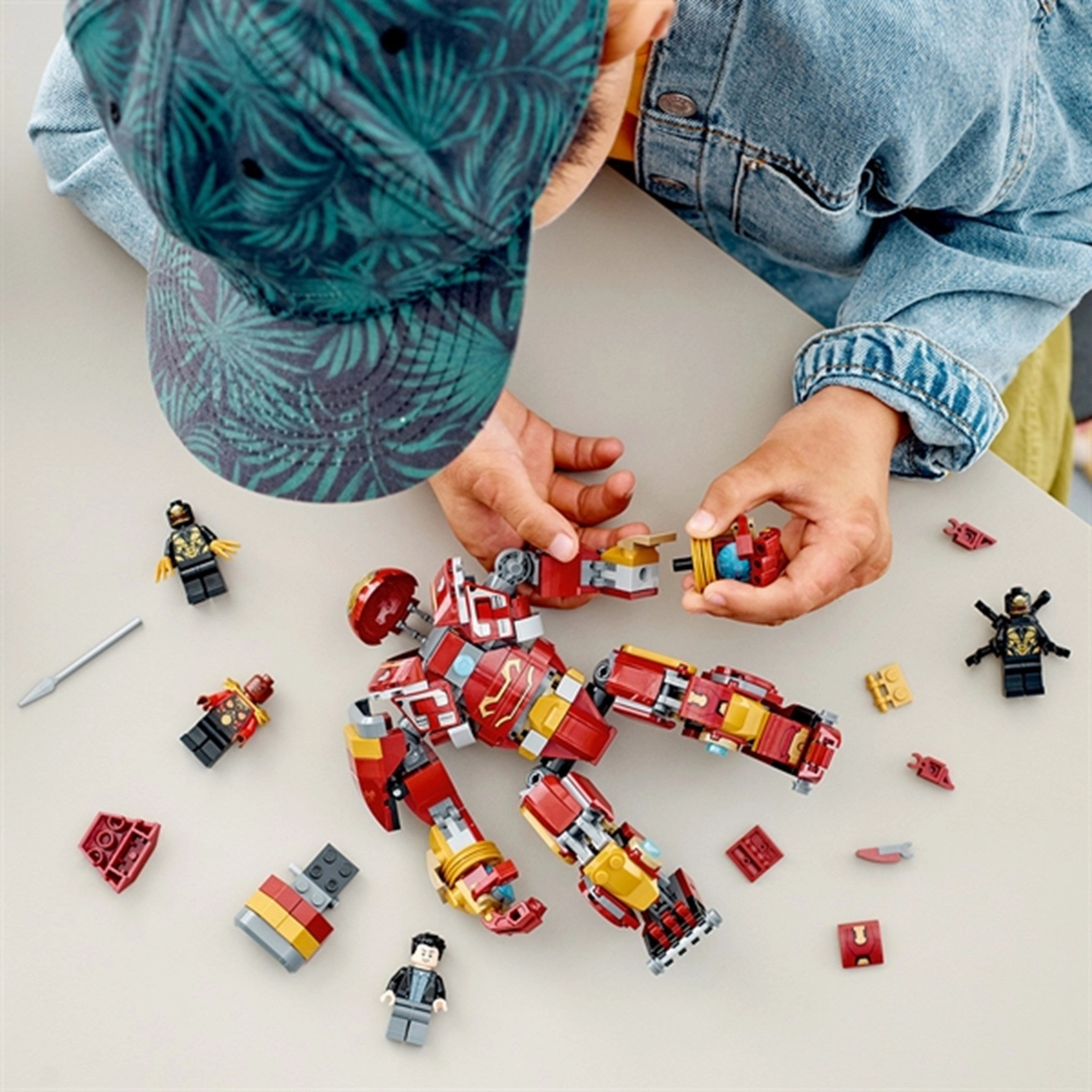 LEGO? Marvel The Hulkbuster: The Battle of Wakanda