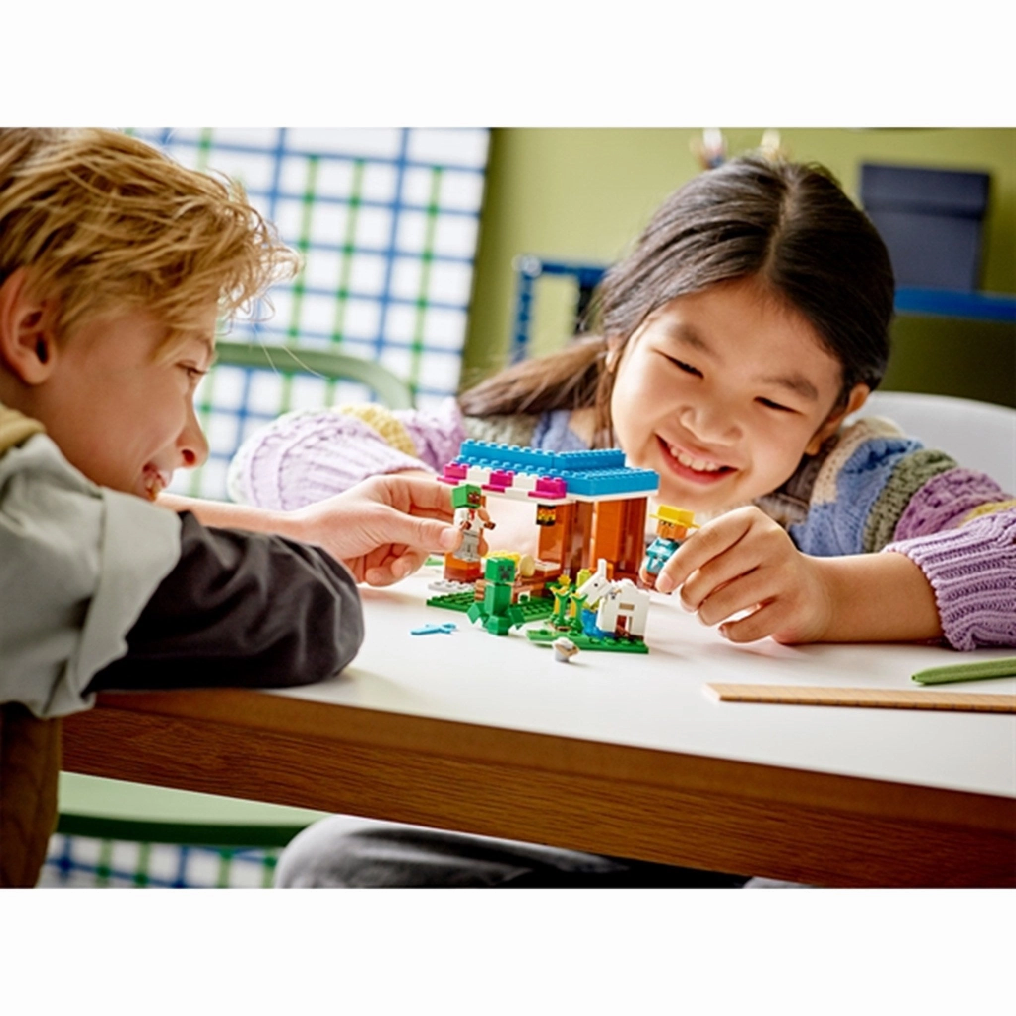 LEGO Minecraft The Bakery