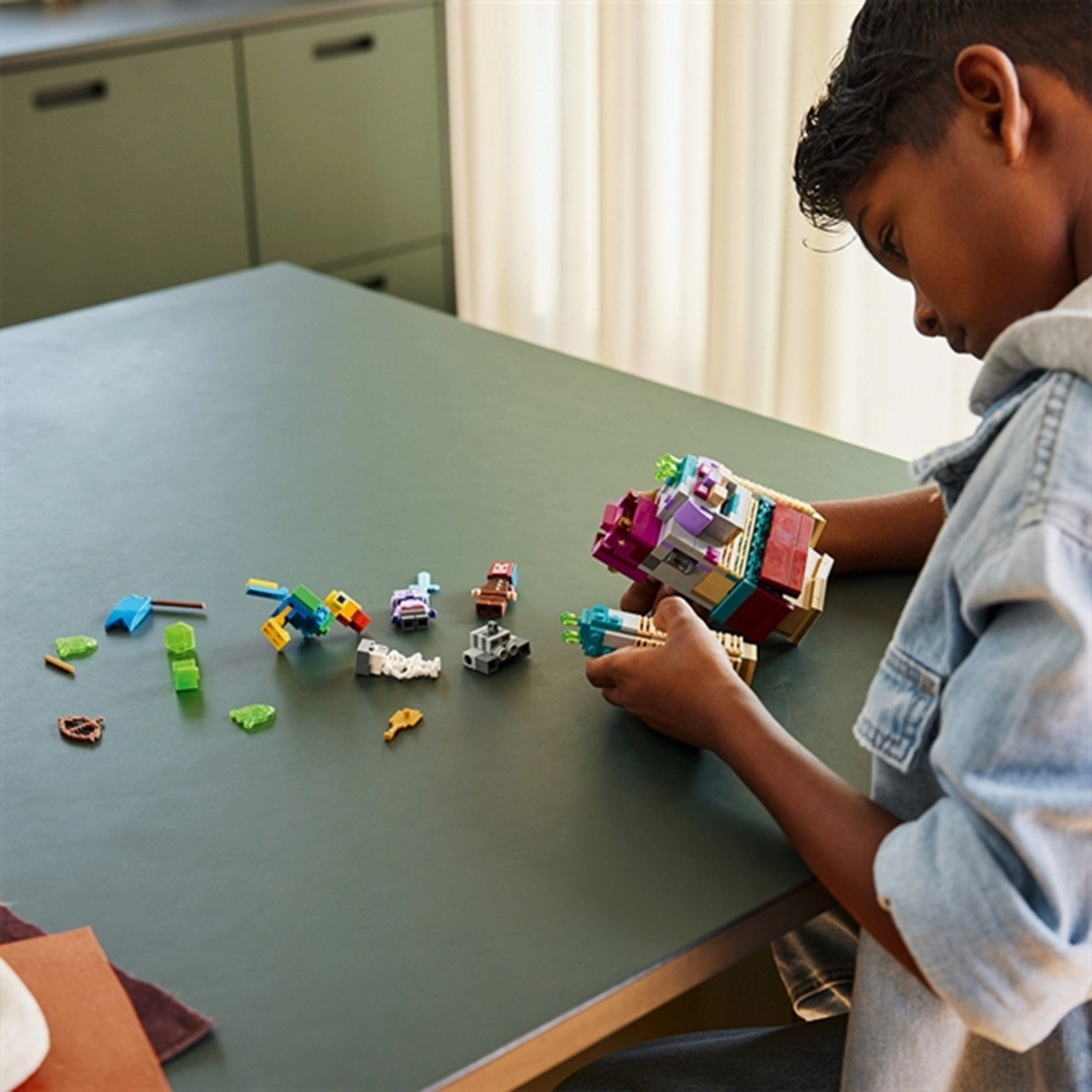 LEGO? Minecraft? The Devourer Showdown