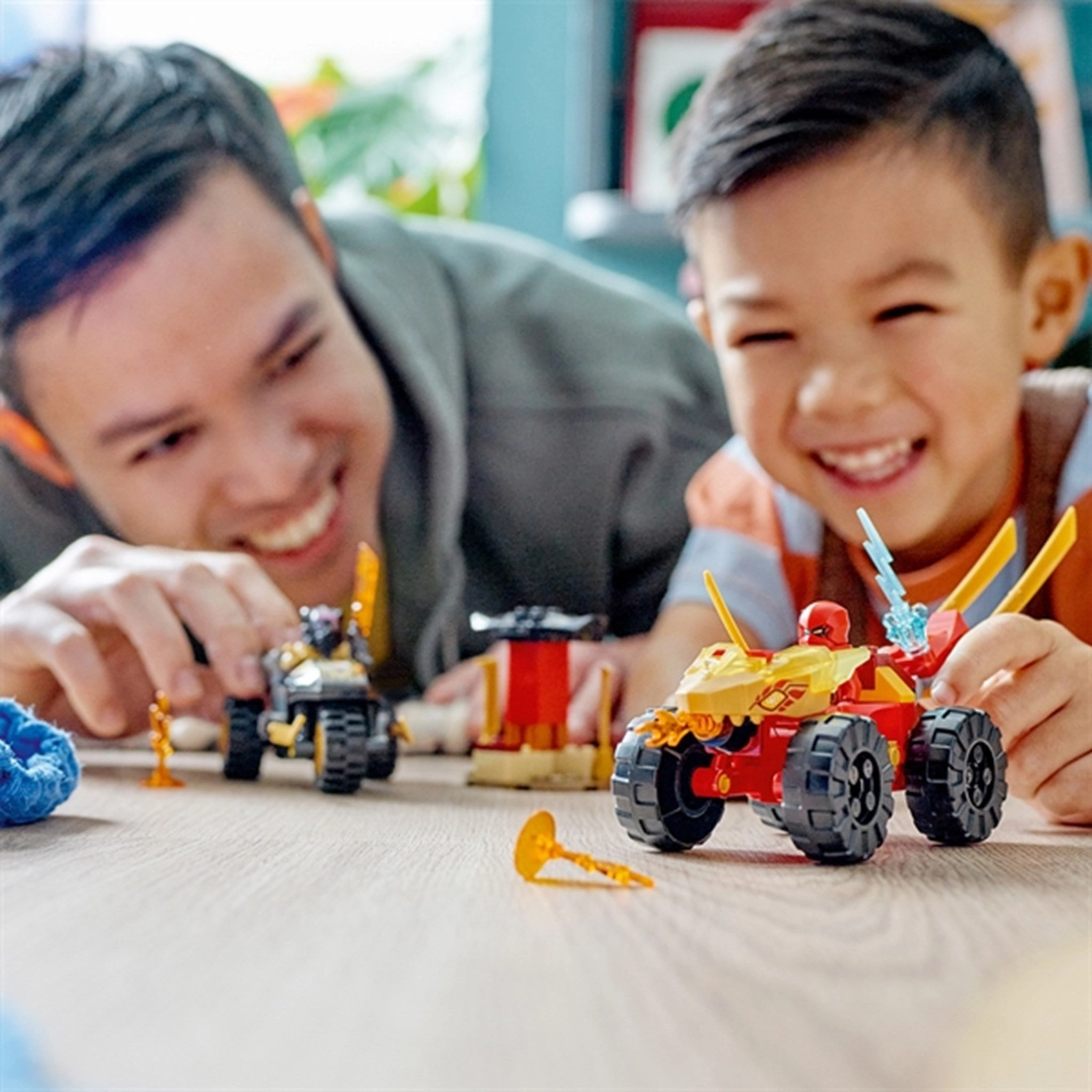 LEGO NINJAGO Kai and Ras's Car and Bike Battle