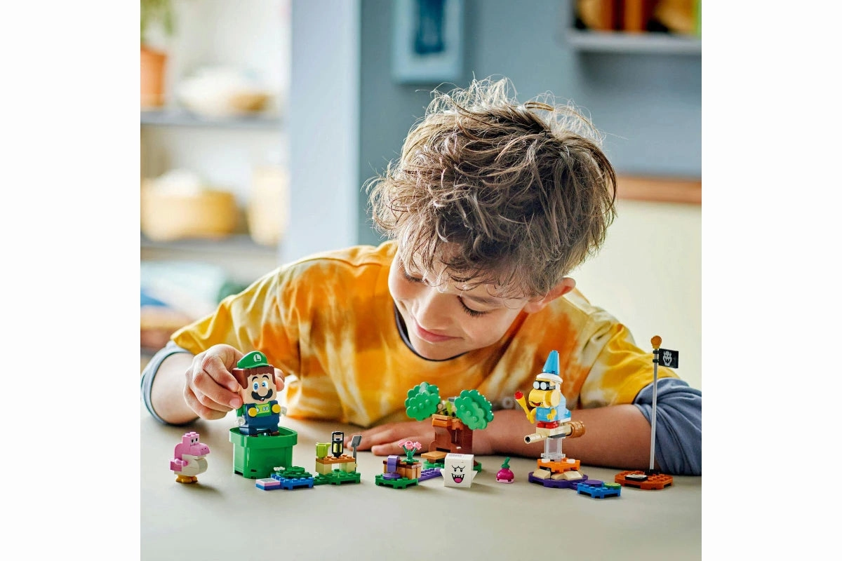 LEGO Super Mario Adventures with interactive LEGO Luigi 71440