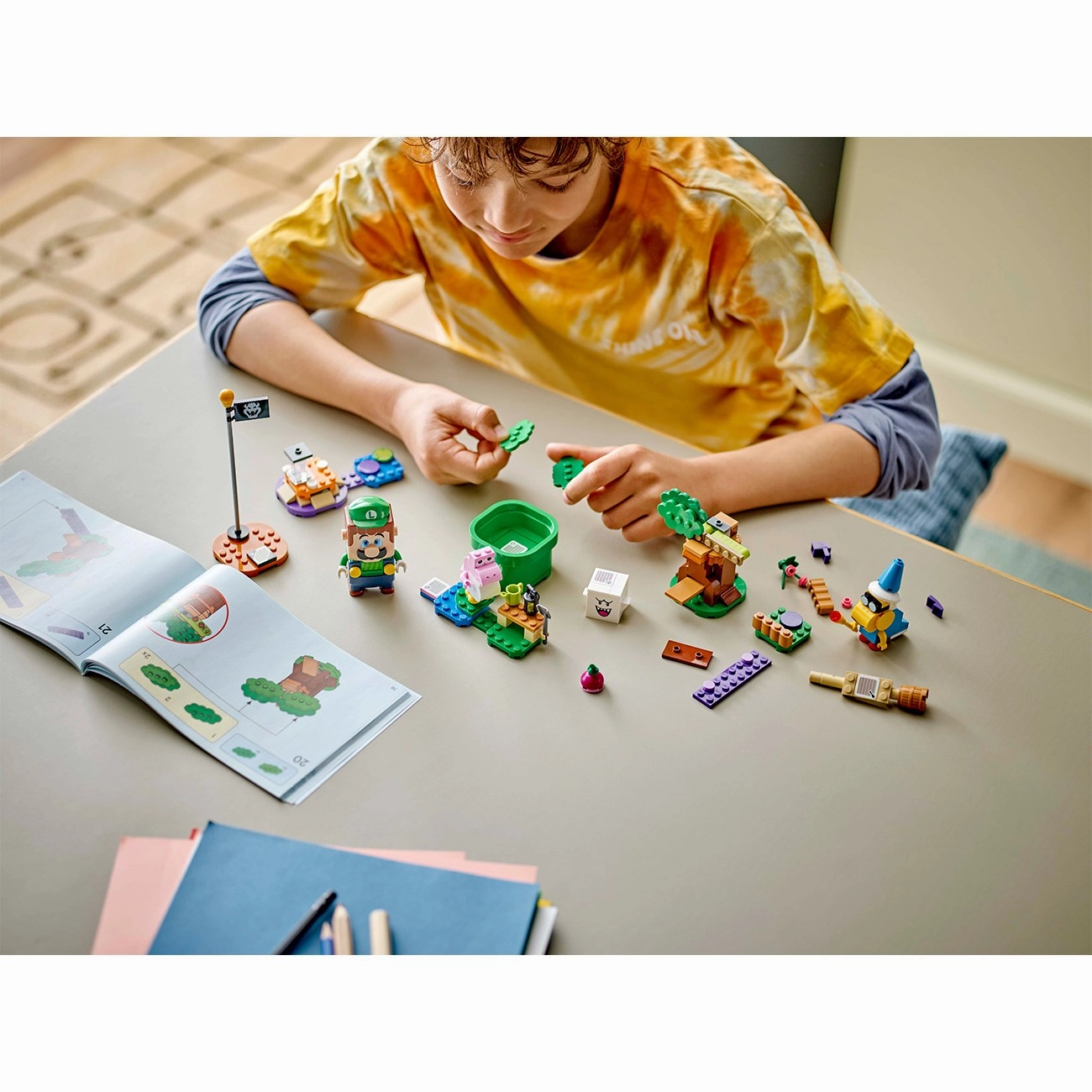 LEGO? Super Mario Adventures with interactive LEGO? Luigi?