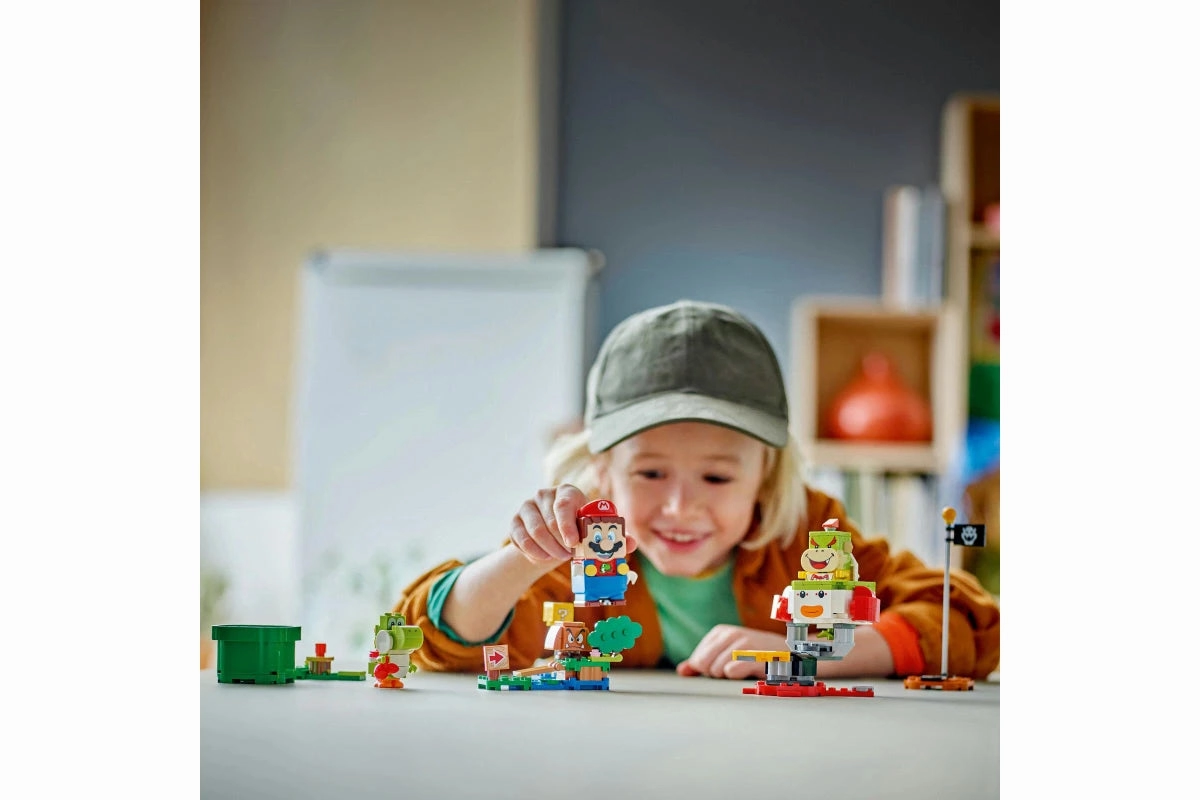LEGO Super Mario Adventures with interactive LEGO Mario 71439