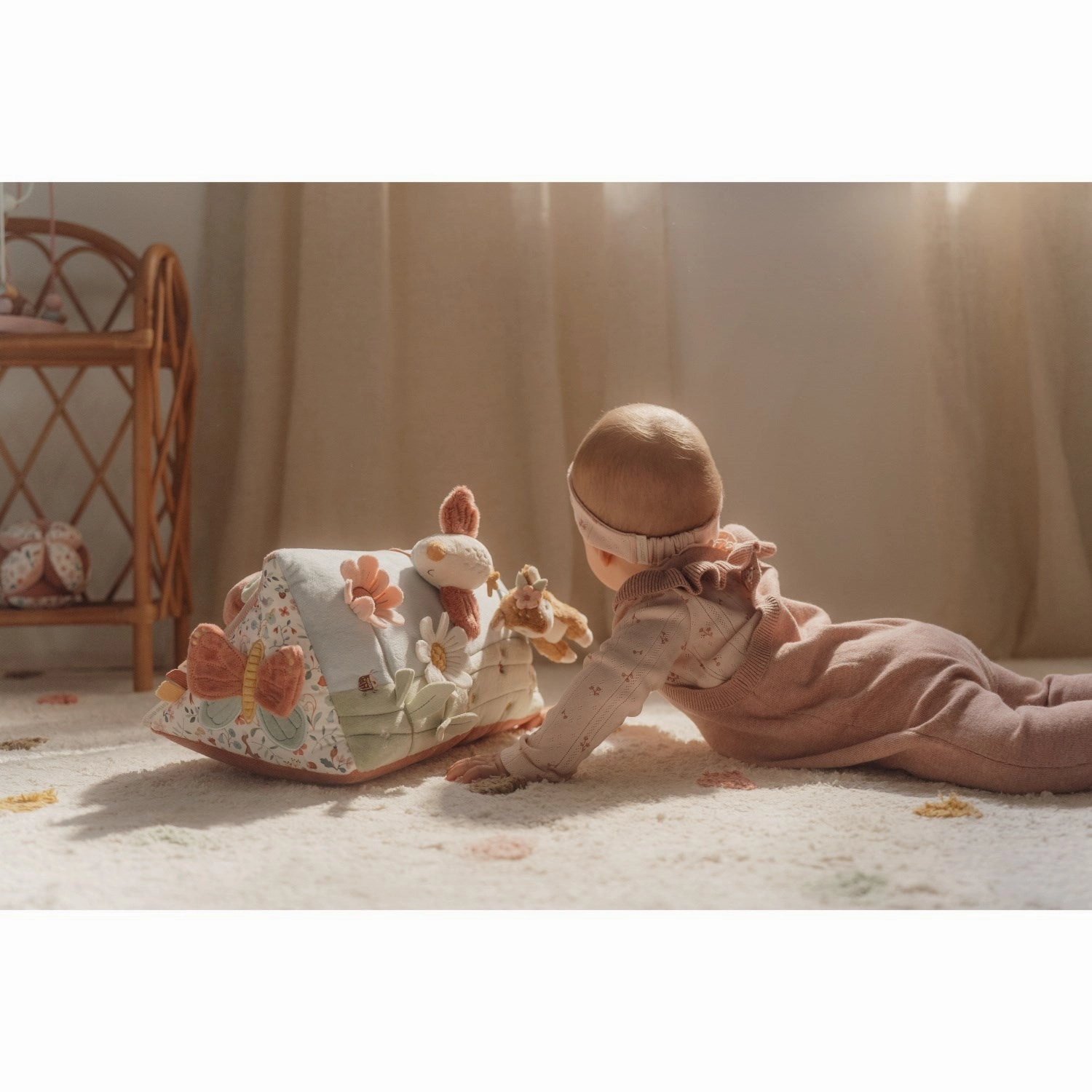 Little Dutch Fairy Garden Pink Activity Triangle