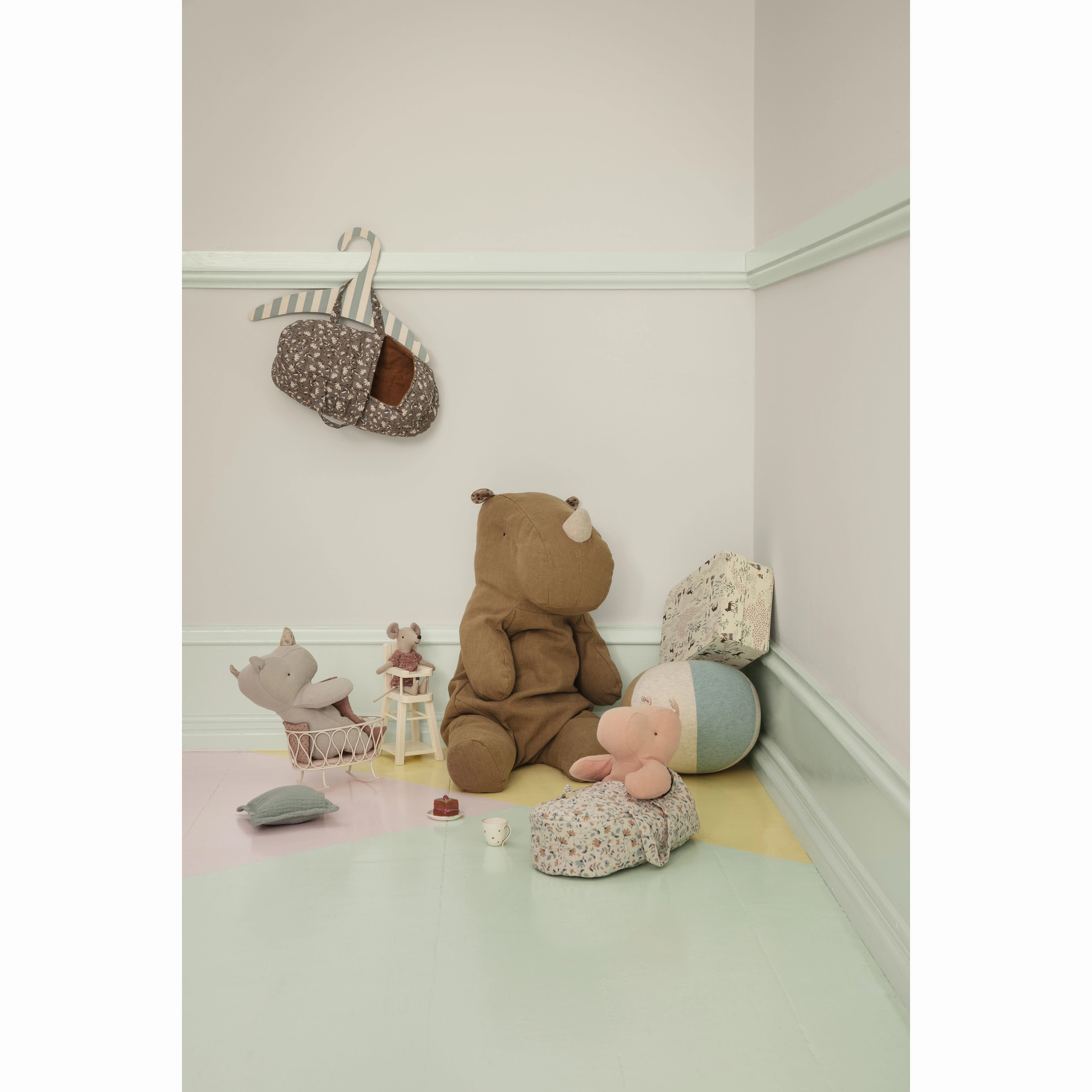 Maileg Cradle W. Sleeping Bag Micro Off-White