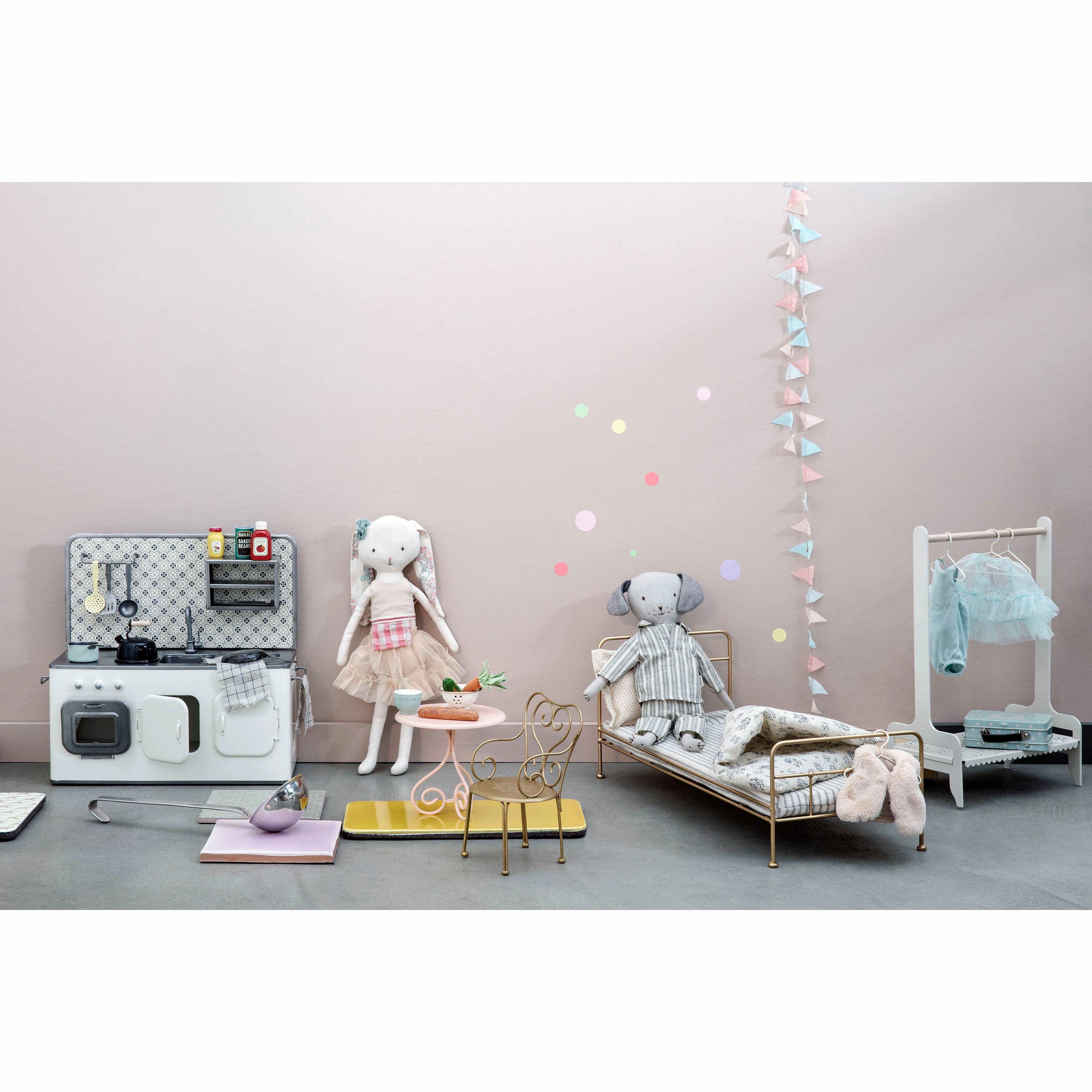 Maileg Metal Kitchen Off White