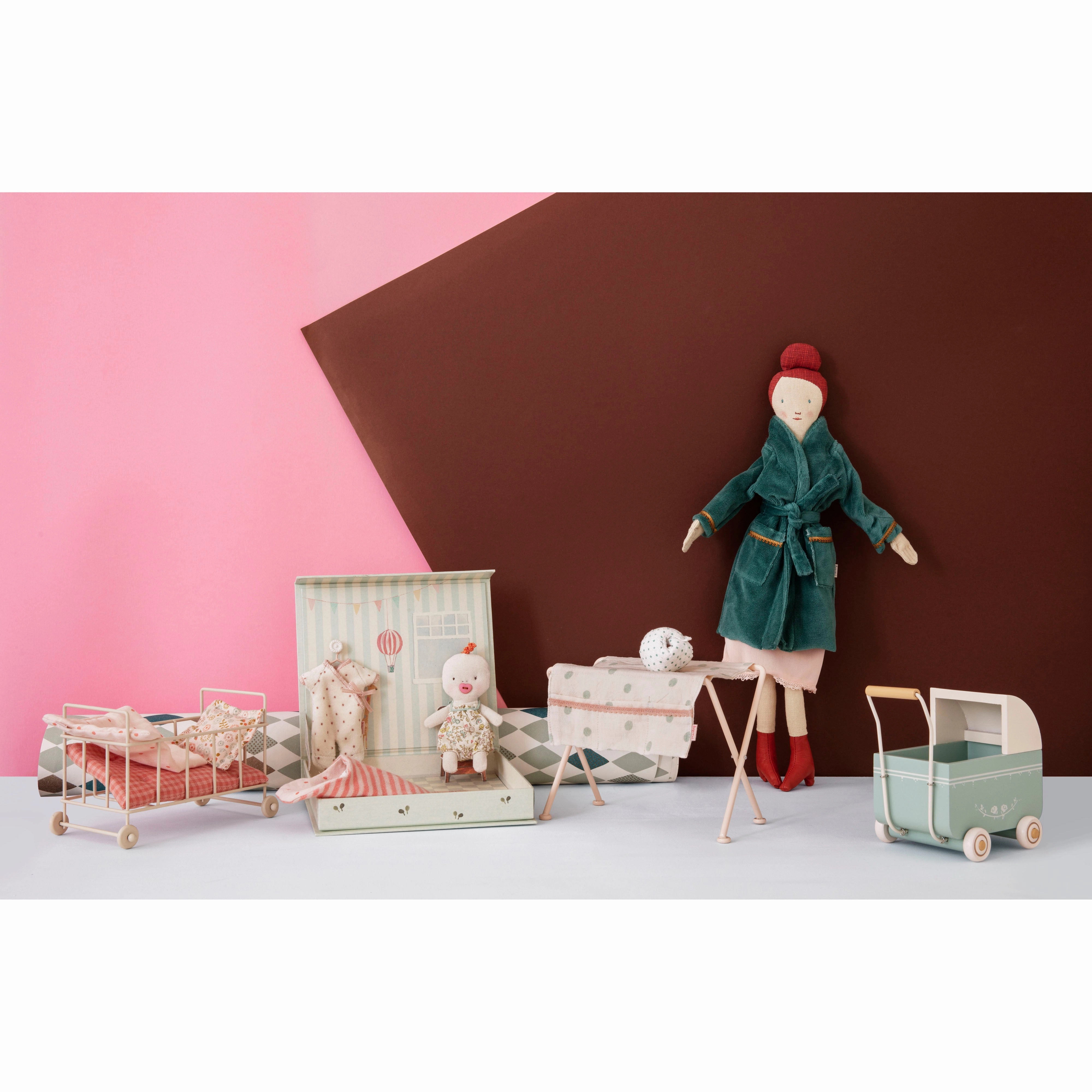 Maileg Nursery Table
