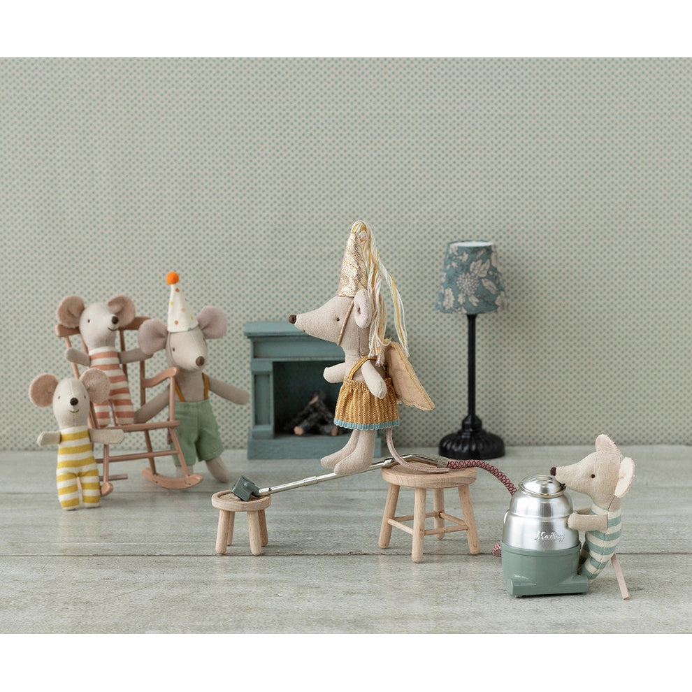 Maileg Triplets, Baby Mice in Matchbox