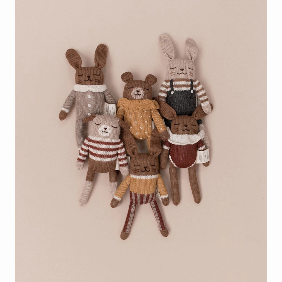 Main Sauvage Teddy, Ochre Dots Pyjamas 22cm