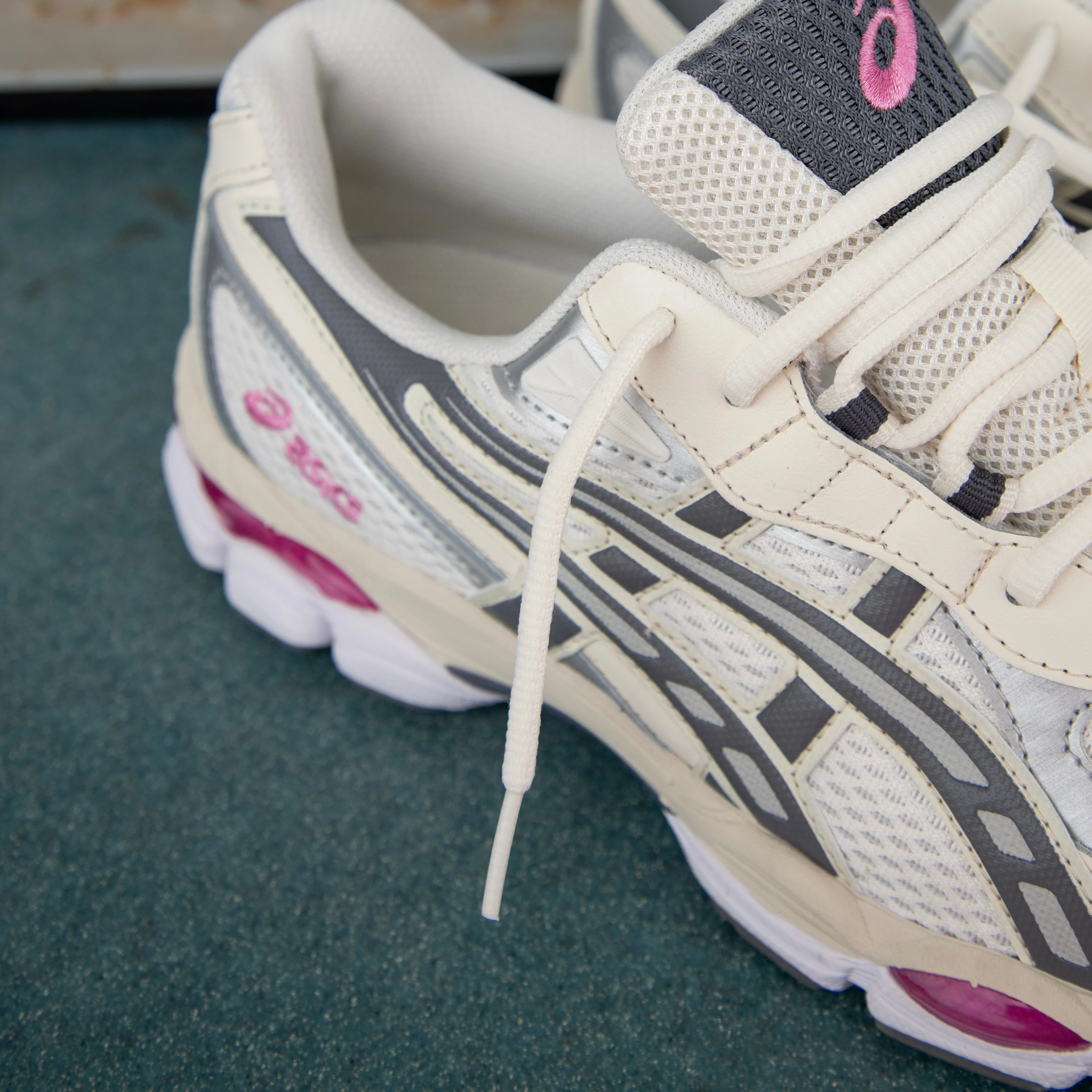 Mens Asics Gel-NYC 2055 (Cream/Carbon) Asics Shoes