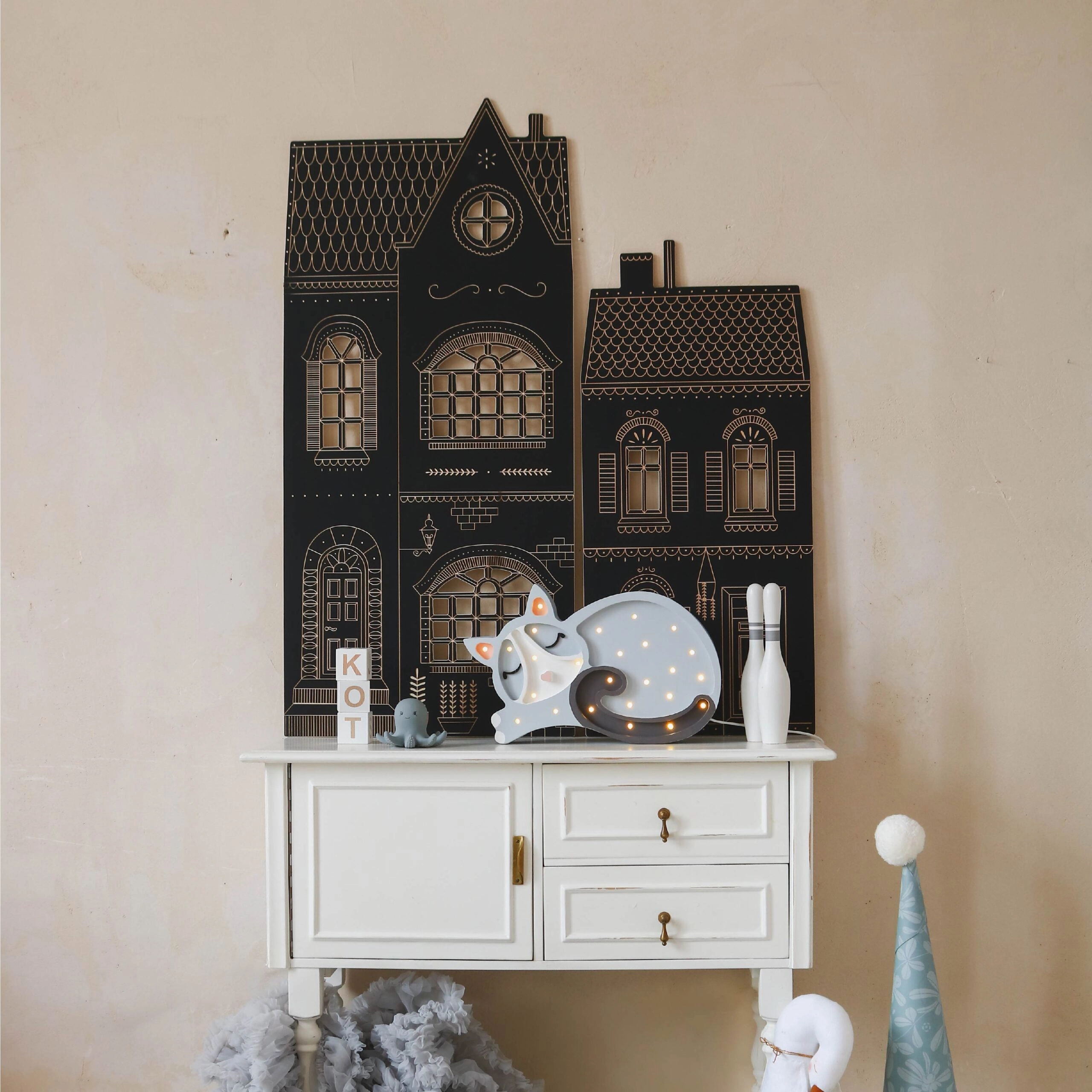 Milin Small Tenement House