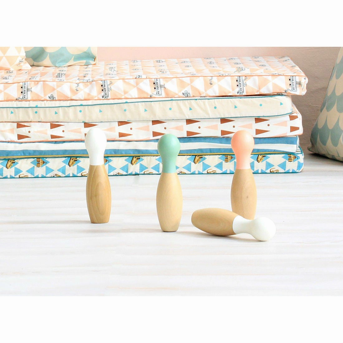Nobodinoz Wooden Bowling Set