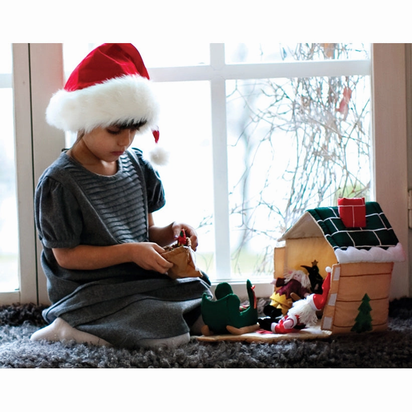 Oskar and Ellen Santa's Workshop