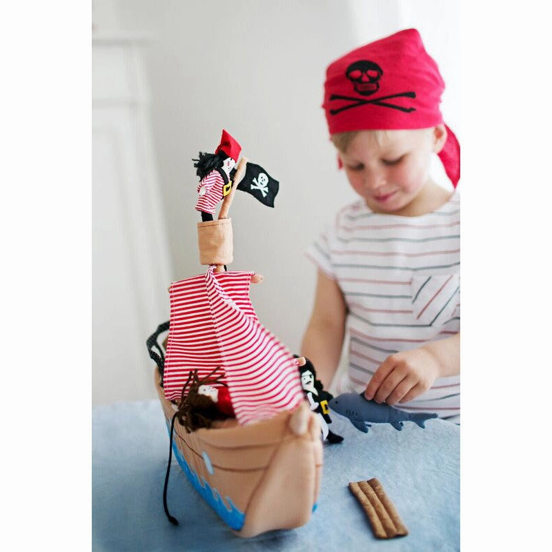 Oskar and Ellen The Jolly Roger Pirate Ship