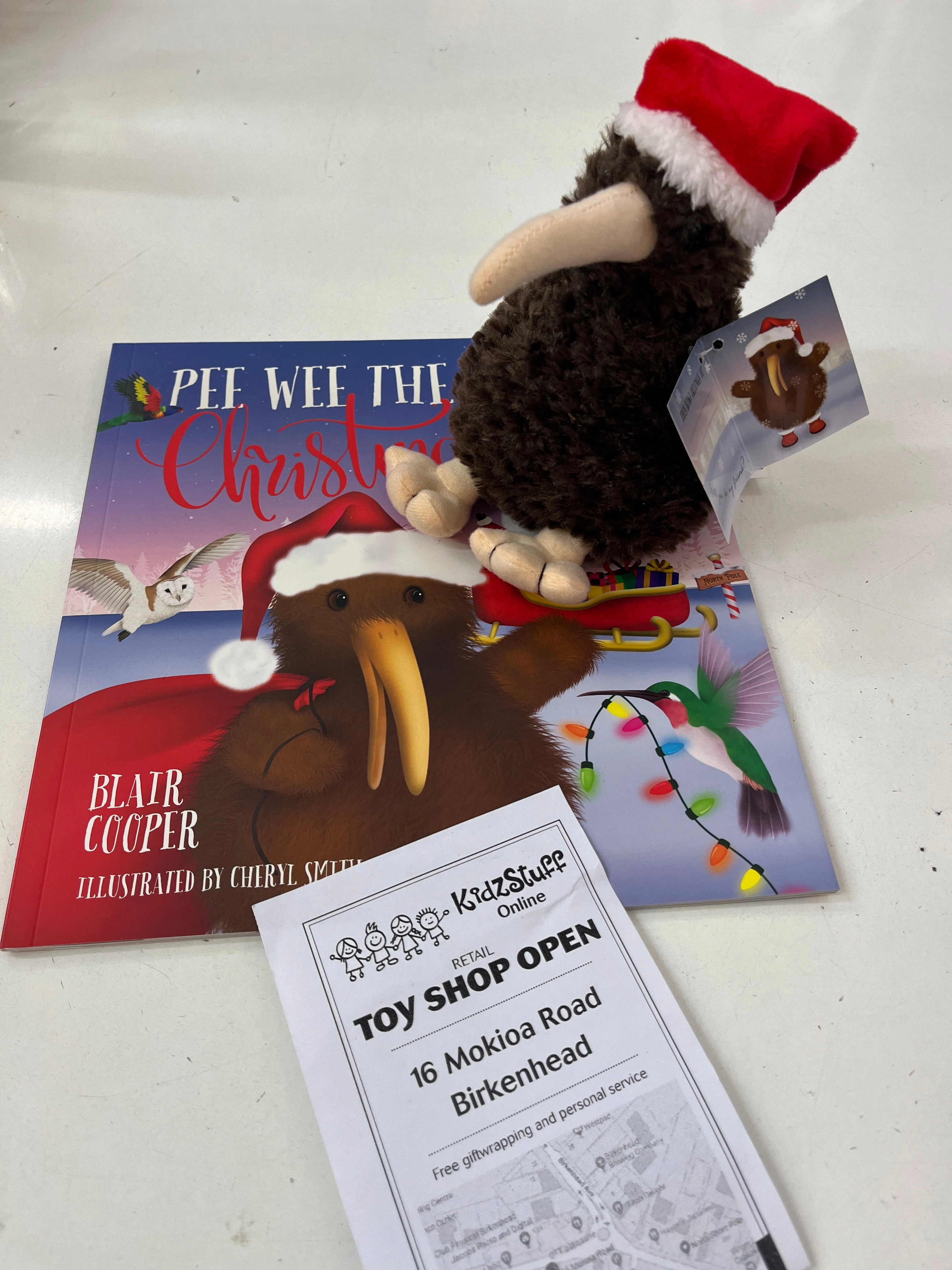 Pee Wee the Kiwi Christmas Adventure   FREE CHRISTMAS KIWI