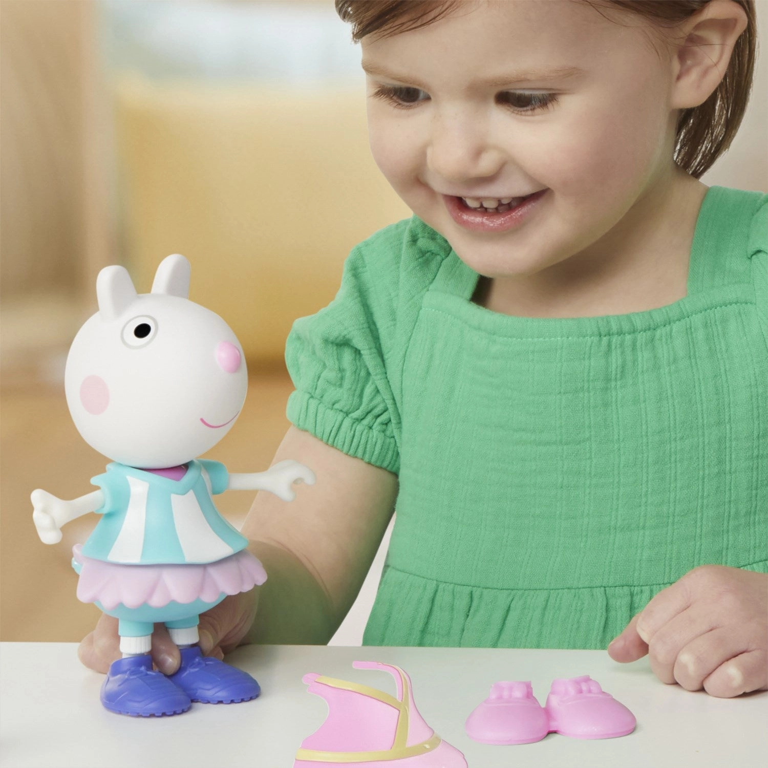 Peppa Pig Dress Up Suzy Sheep