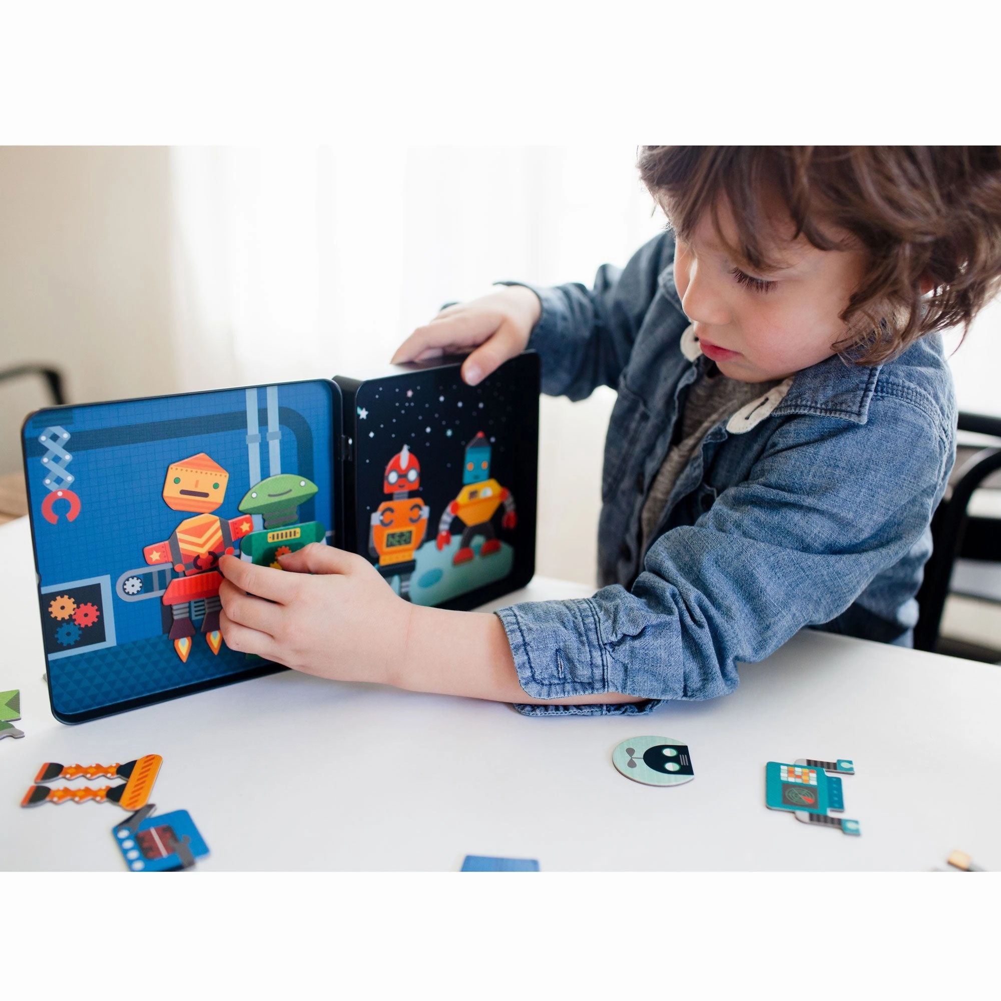 Petit Collage Magnetic Box - Robot