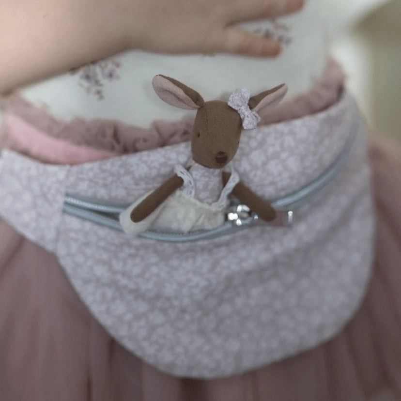 Rugaroo Pouch Bag