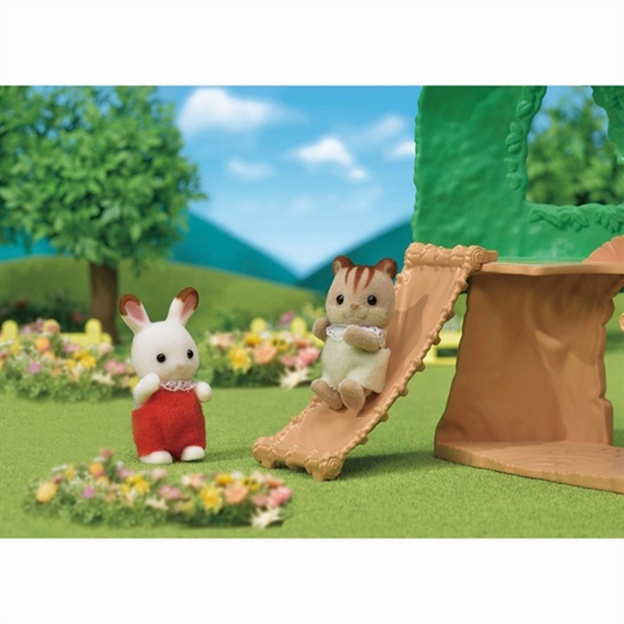 Sylvanian Families? Baby Tree House