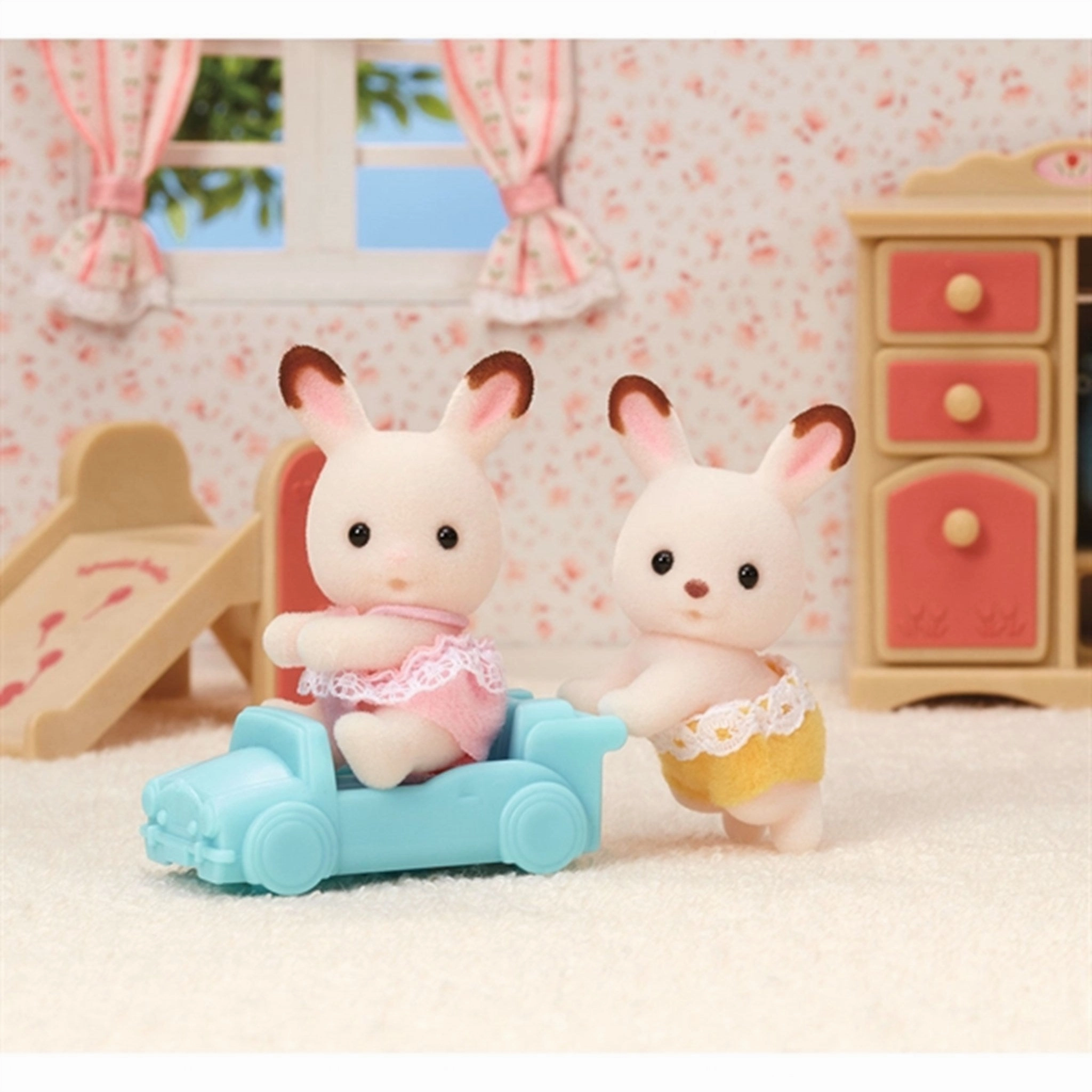 Sylvanian Families Chocolate Rabbit Twins