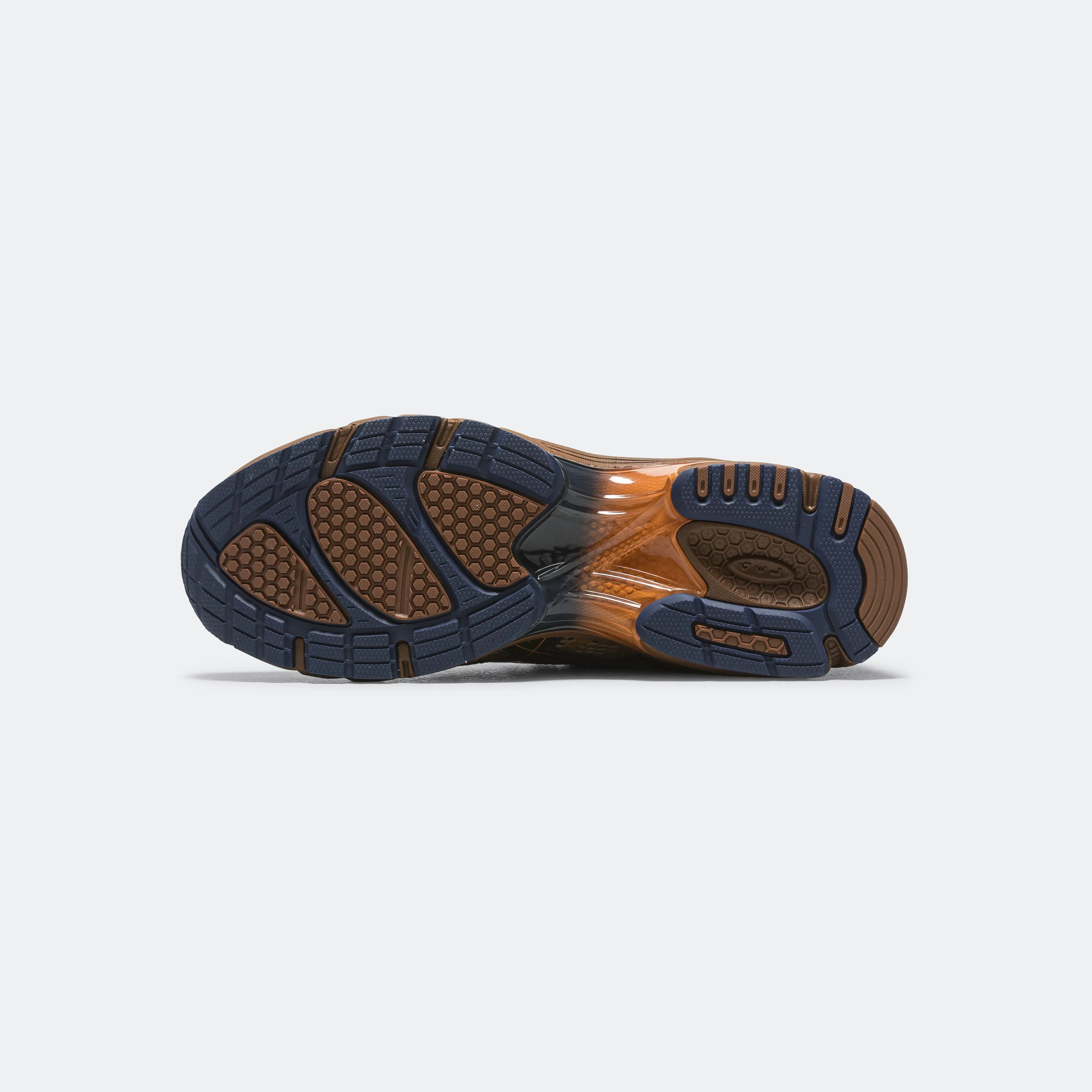 UB9-S GEL-DS Trainer 14 - Desert Camp/Piquant Orange asics Shoes